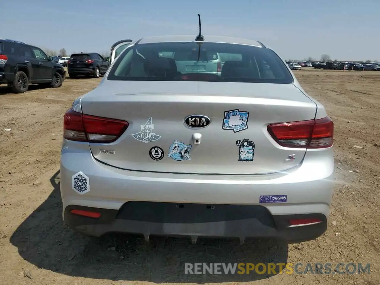 6 Photograph of a damaged car 3KPA24AB6KE172355 KIA RIO 2019