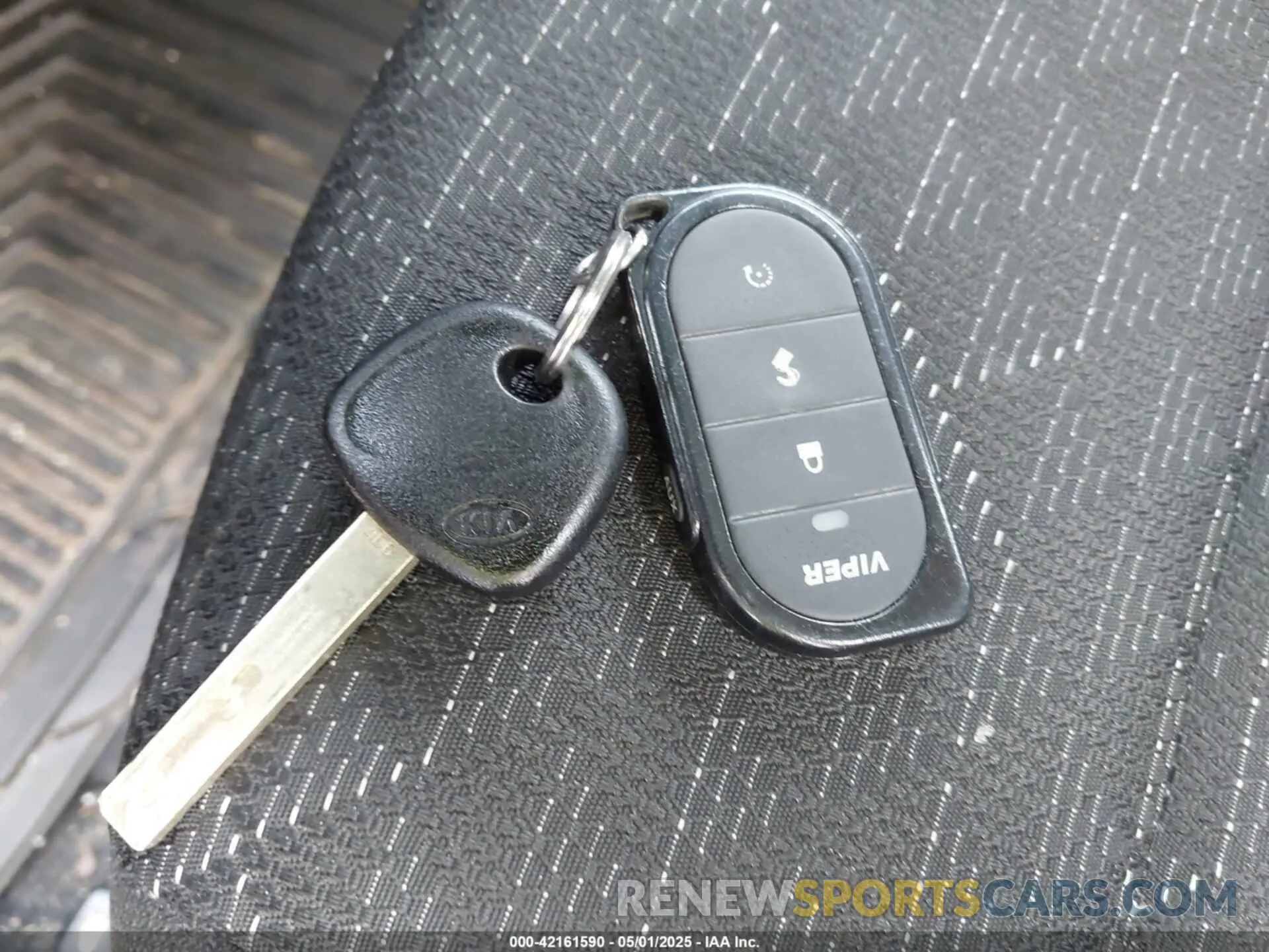 11 Photograph of a damaged car 3KPA24AB8KE252269 KIA RIO 2019