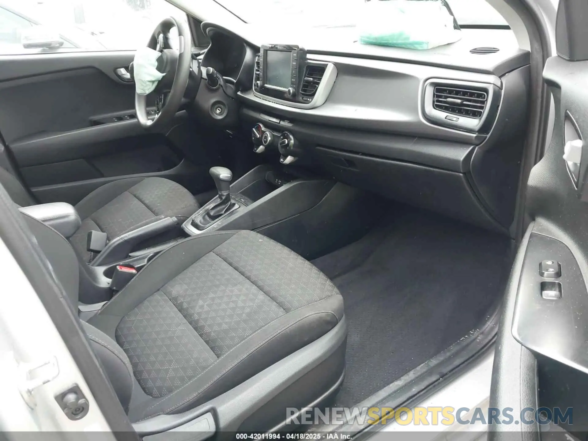 5 Photograph of a damaged car 3KPA24AB9KE173757 KIA RIO 2019
