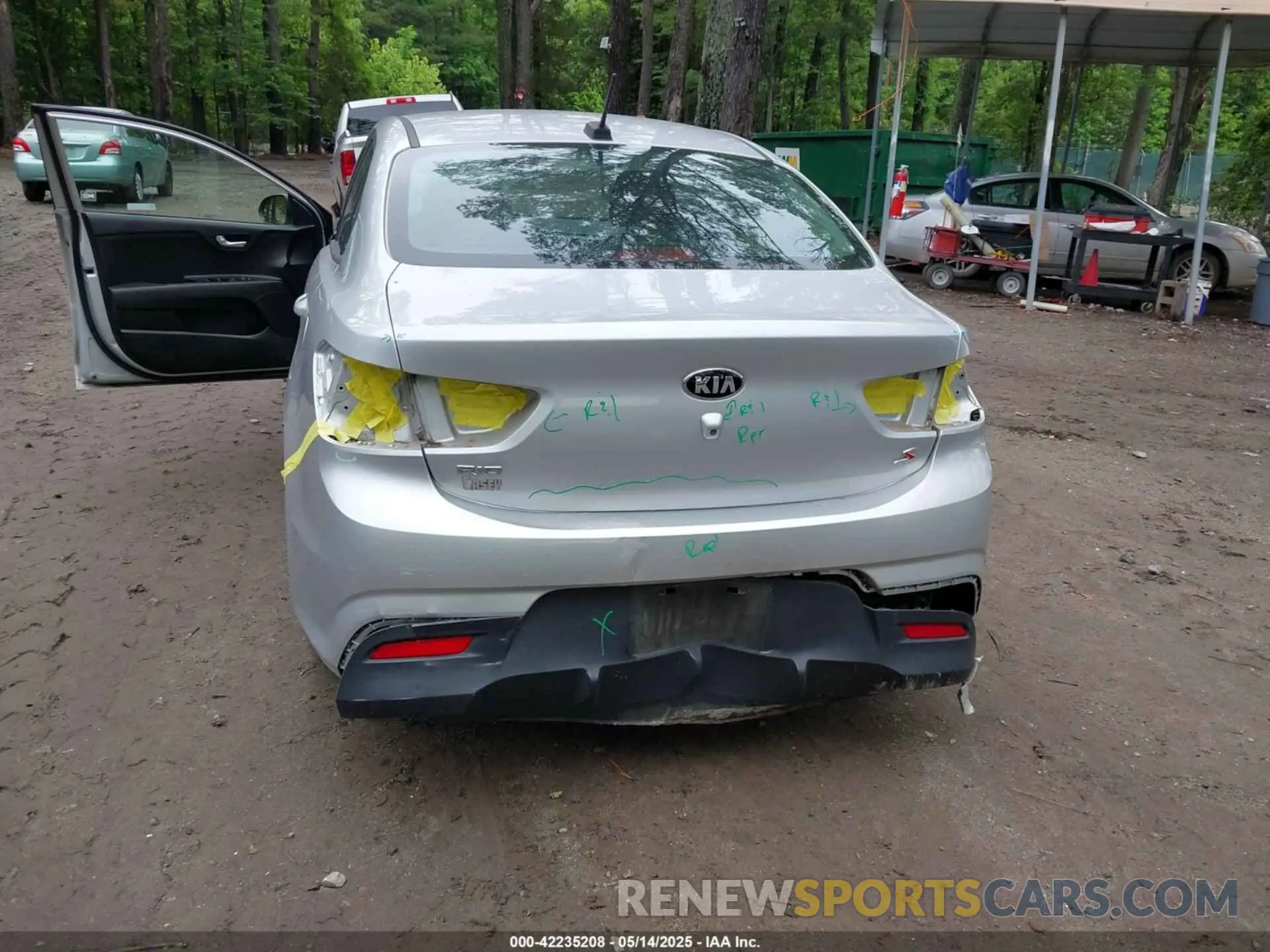 6 Photograph of a damaged car 3KPA24AB9KE201430 KIA RIO 2019