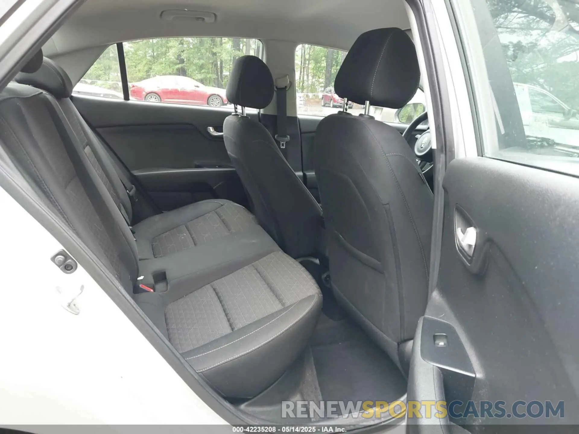 8 Photograph of a damaged car 3KPA24AB9KE201430 KIA RIO 2019