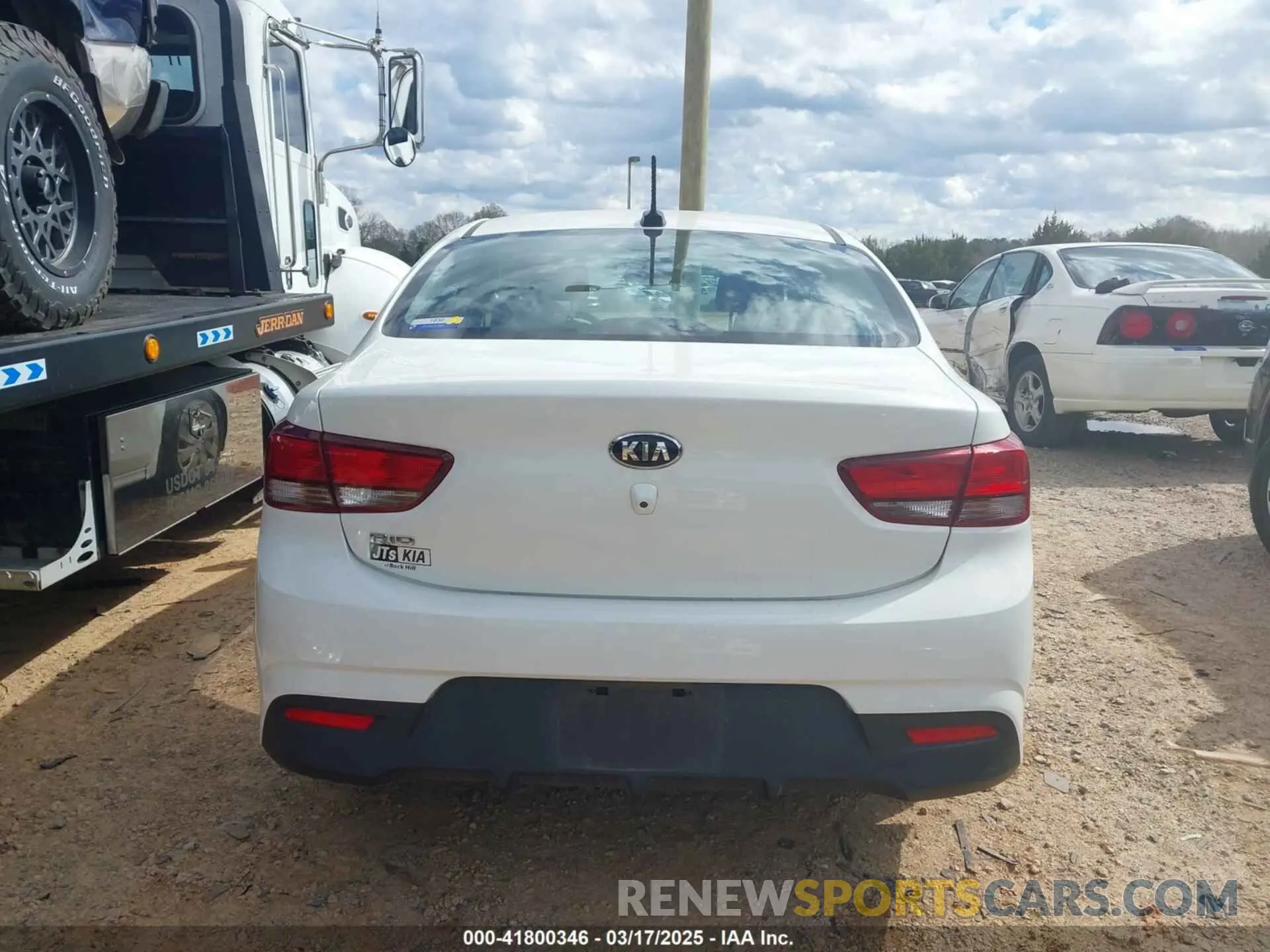 16 Photograph of a damaged car 3KPA24AB9KE242768 KIA RIO 2019