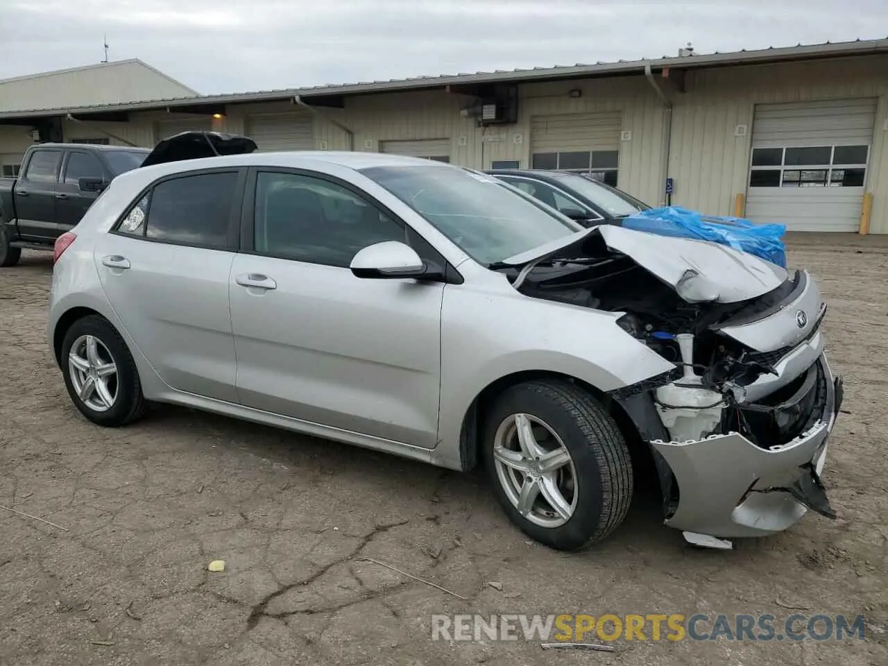 4 Photograph of a damaged car 3KPA25AB0KE176813 KIA RIO 2019