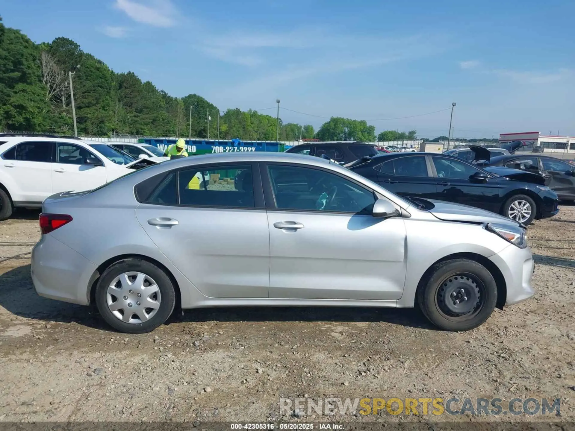 14 Photograph of a damaged car 3KPA24AD0LE286547 KIA RIO 2020