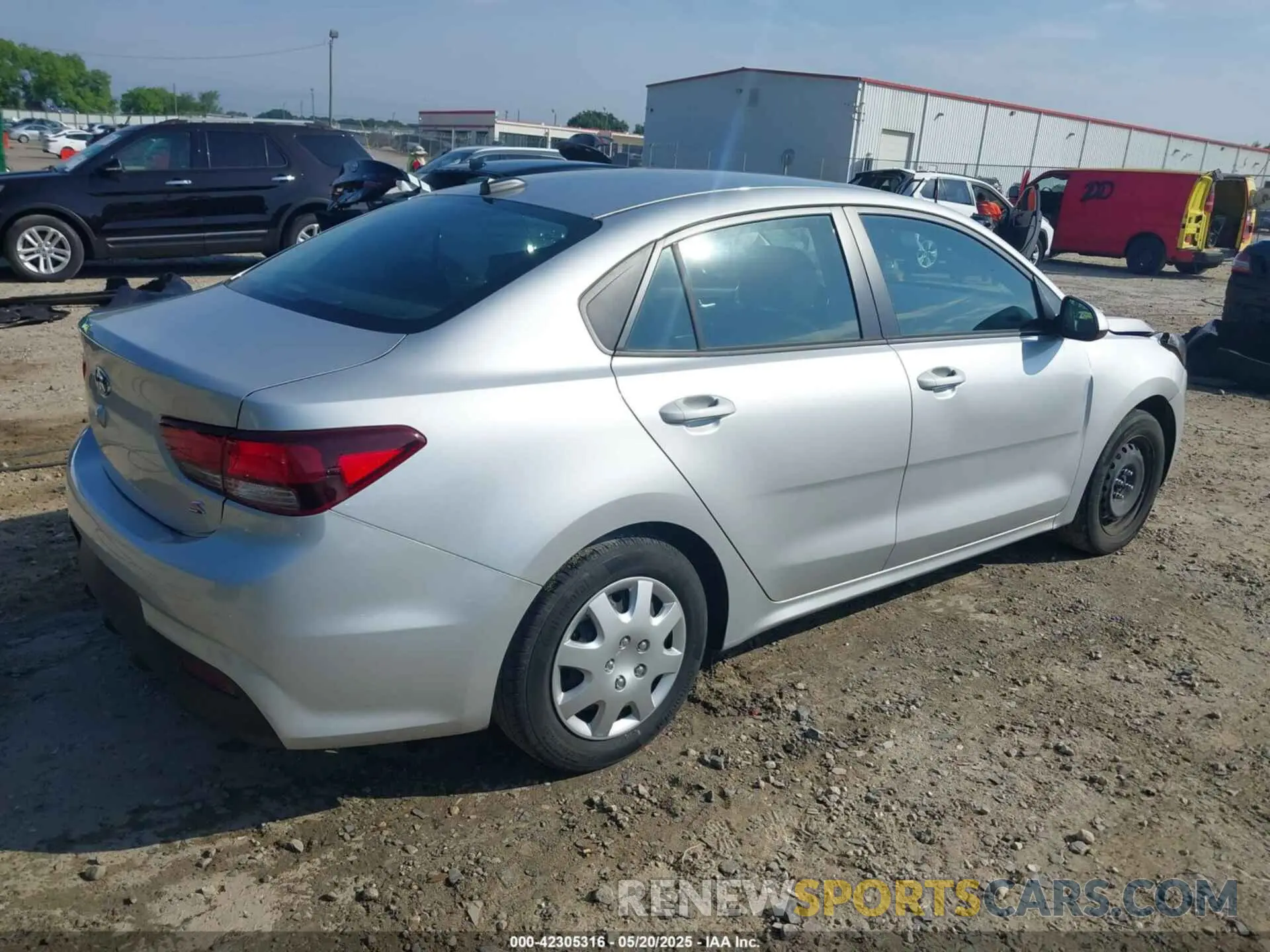 4 Photograph of a damaged car 3KPA24AD0LE286547 KIA RIO 2020