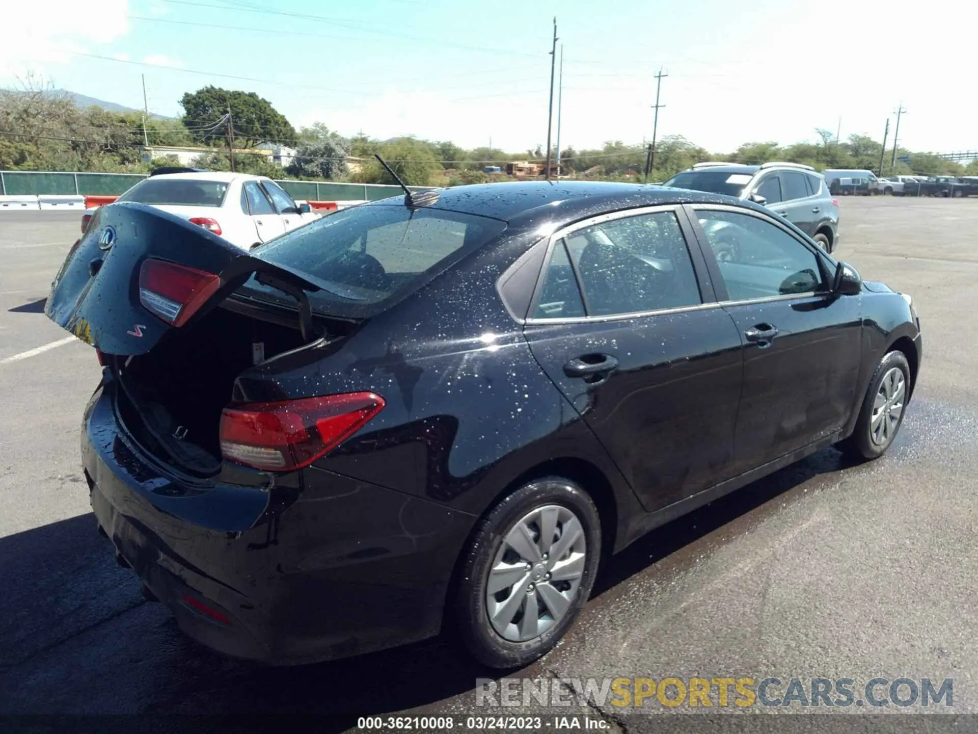 4 Photograph of a damaged car 3KPA24AD0LE353132 KIA RIO 2020