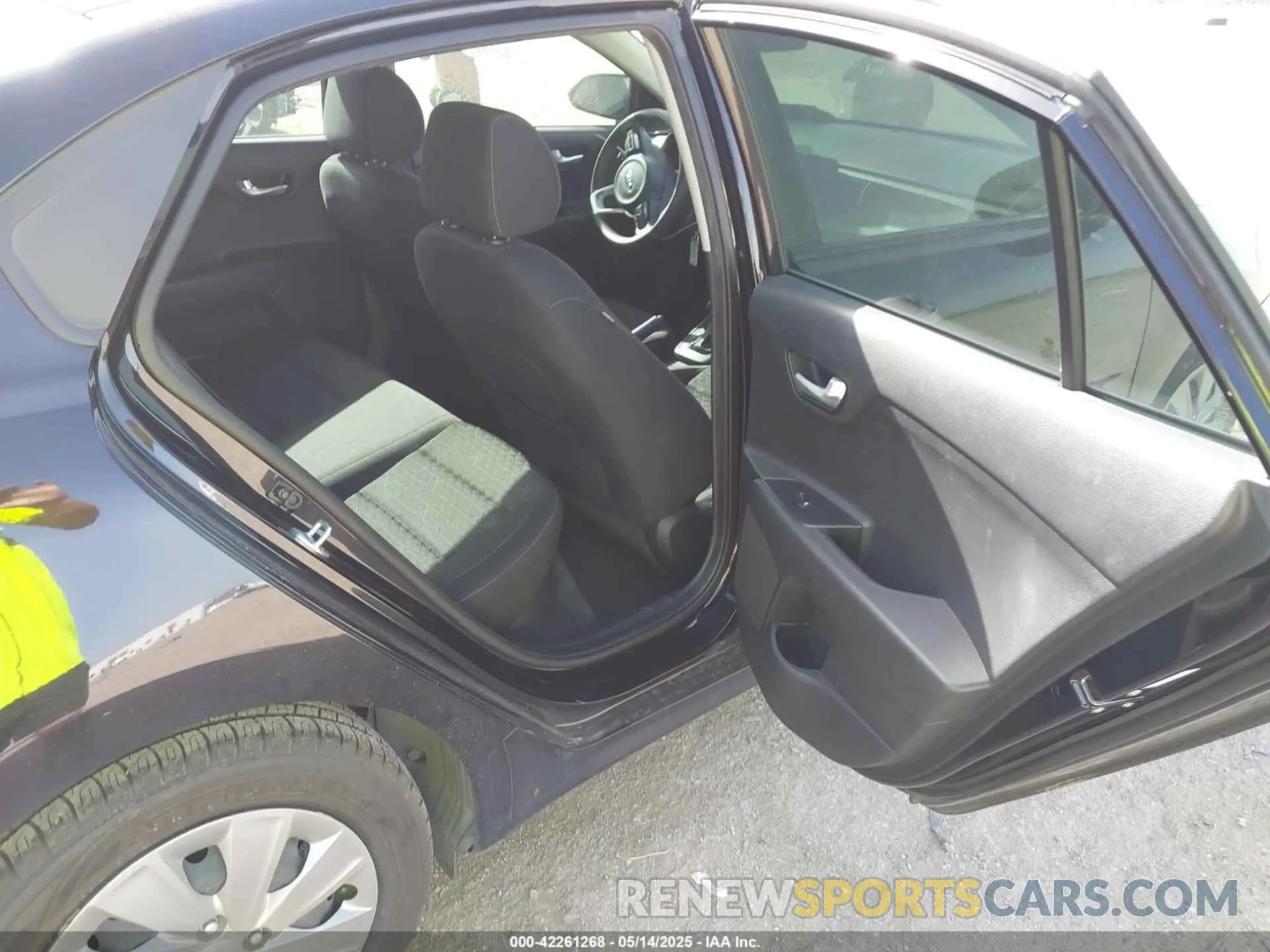 8 Фотография поврежденного автомобиля 3KPA24AD0LE362753 KIA RIO 2020