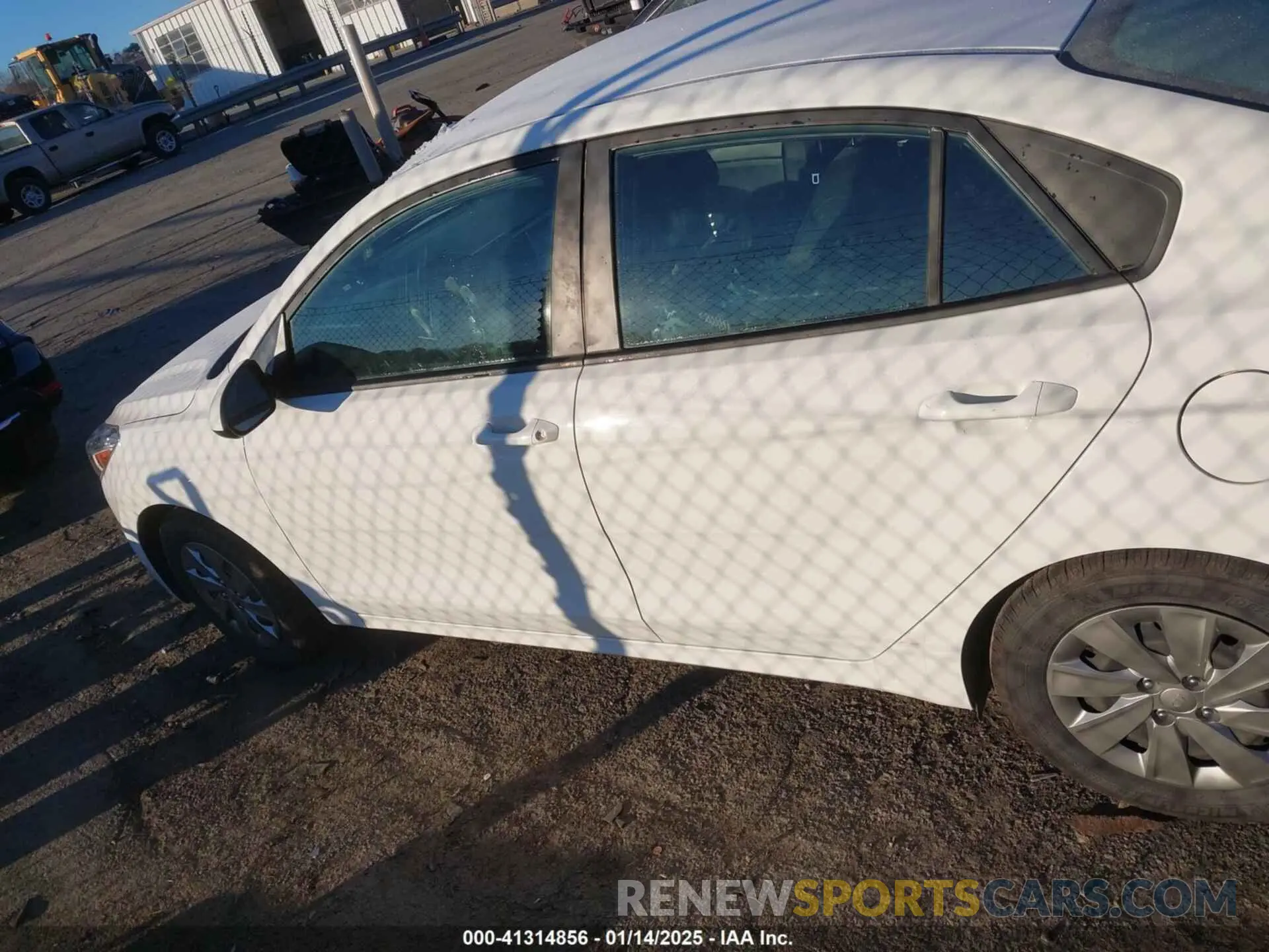 13 Photograph of a damaged car 3KPA24AD1LE260751 KIA RIO 2020