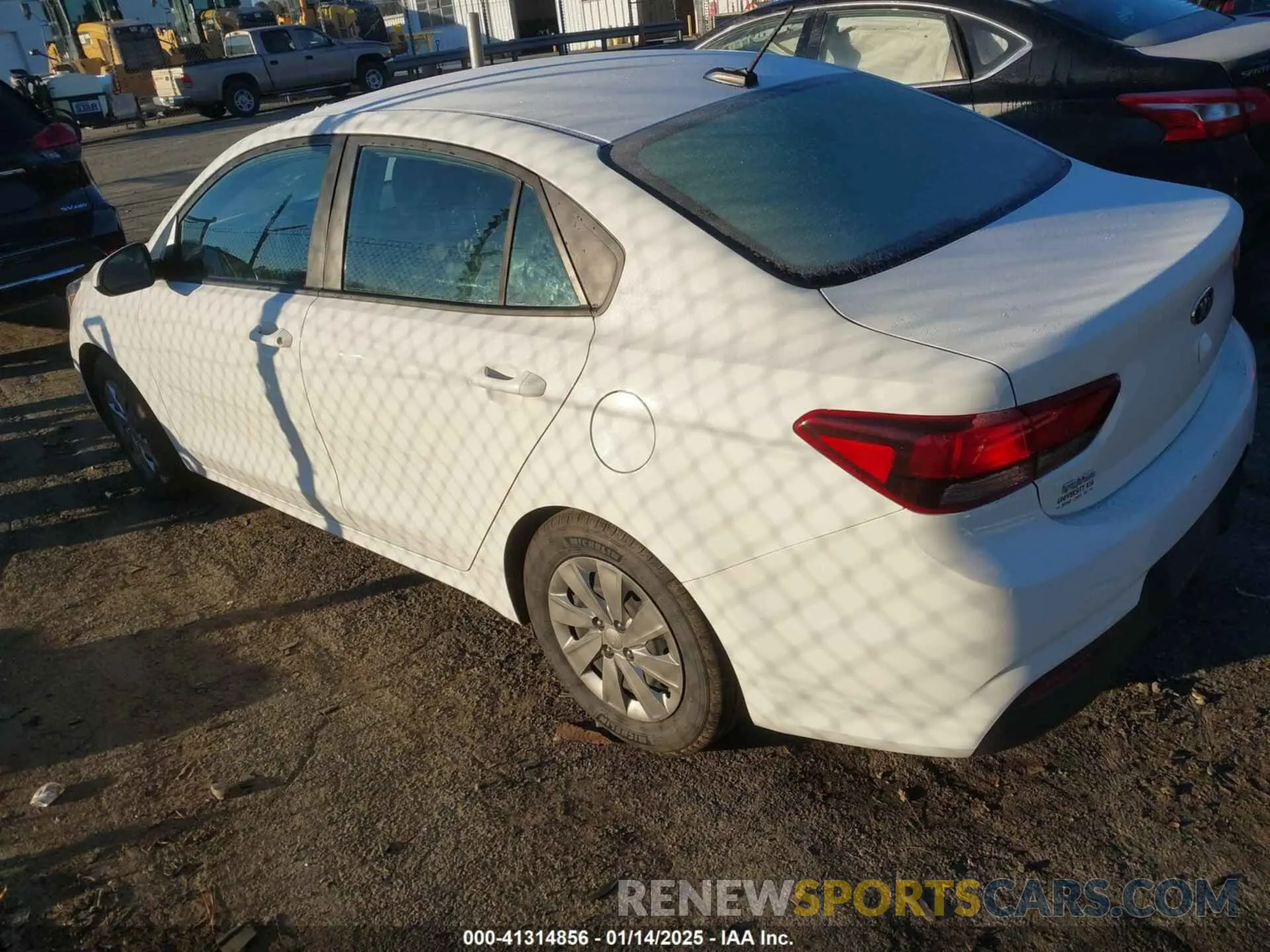 3 Photograph of a damaged car 3KPA24AD1LE260751 KIA RIO 2020