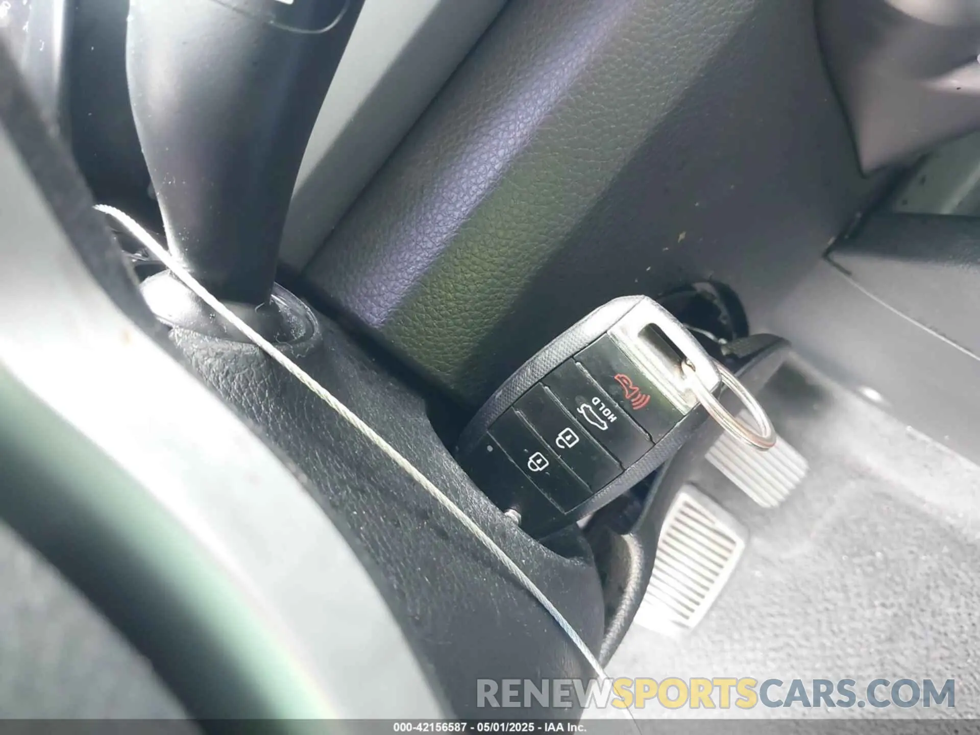 11 Photograph of a damaged car 3KPA24AD1LE262502 KIA RIO 2020