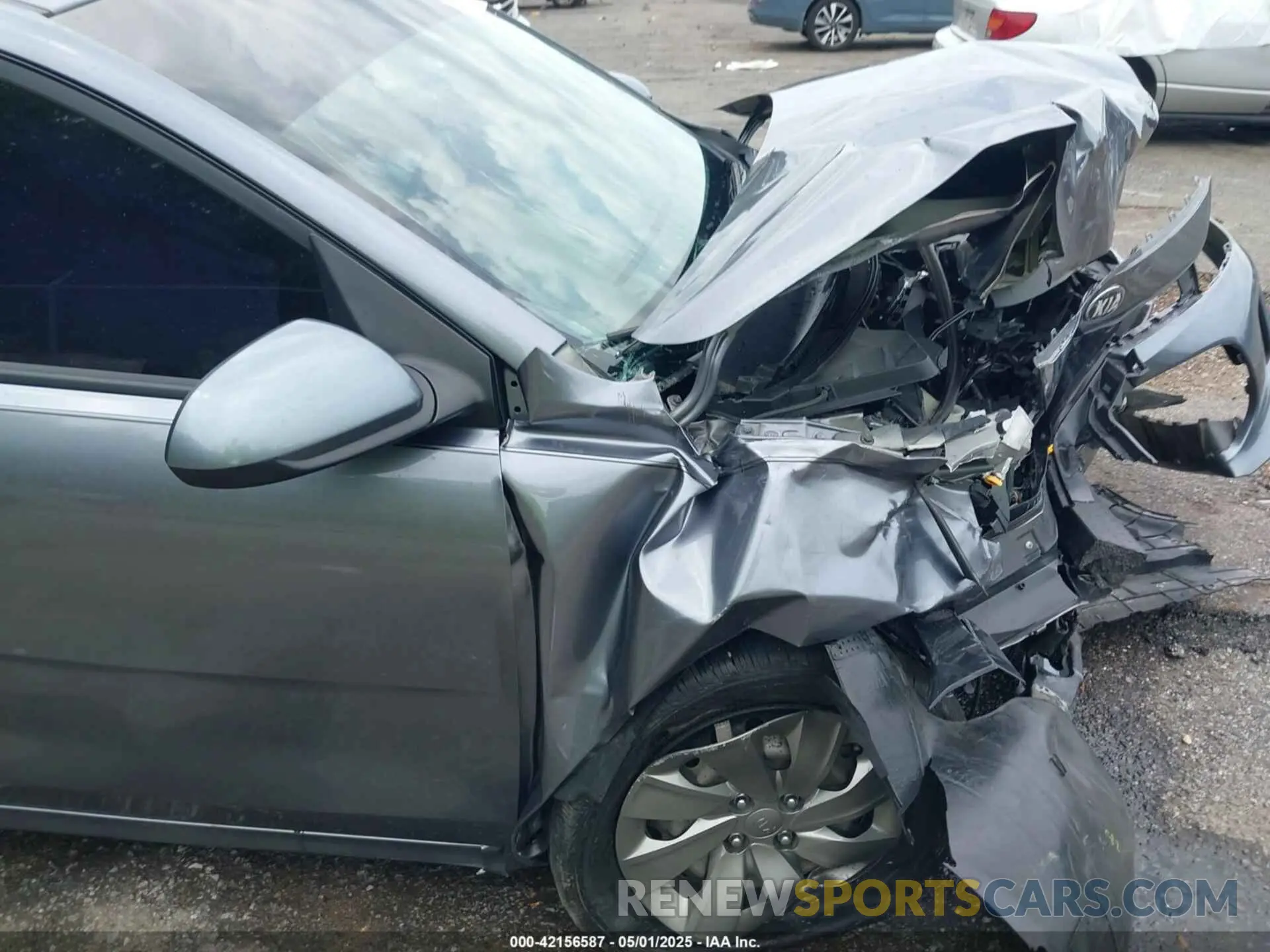 18 Photograph of a damaged car 3KPA24AD1LE262502 KIA RIO 2020