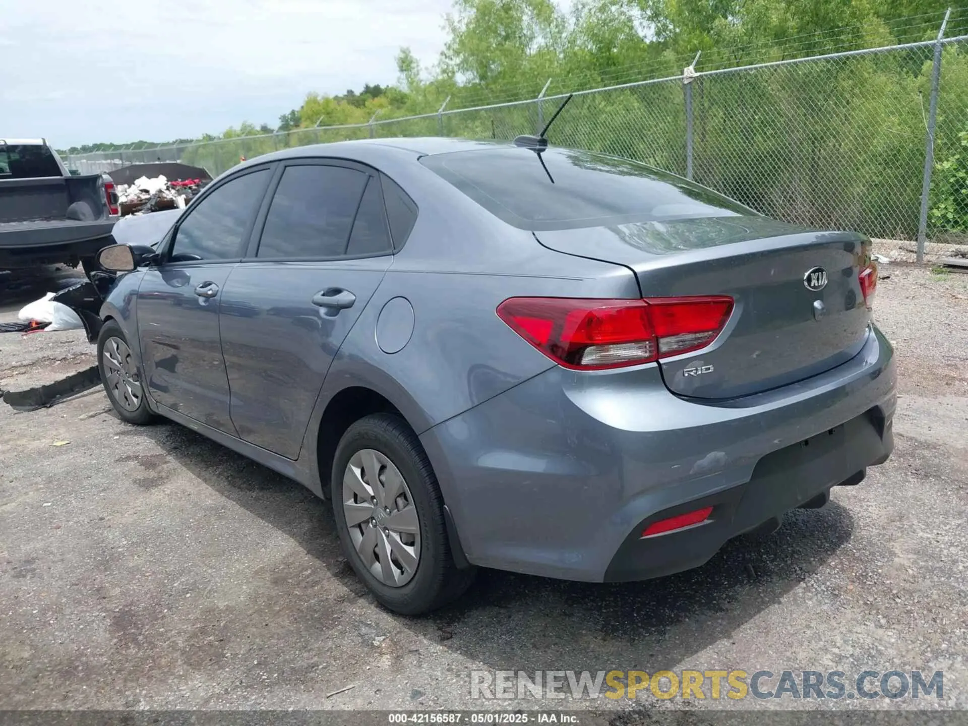 3 Photograph of a damaged car 3KPA24AD1LE262502 KIA RIO 2020