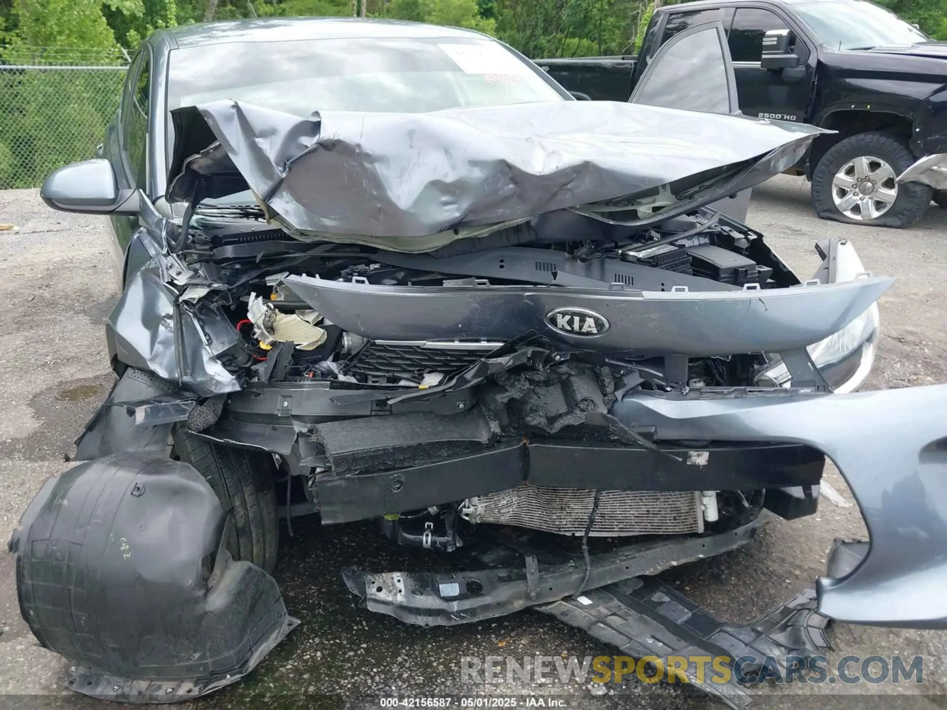 6 Photograph of a damaged car 3KPA24AD1LE262502 KIA RIO 2020