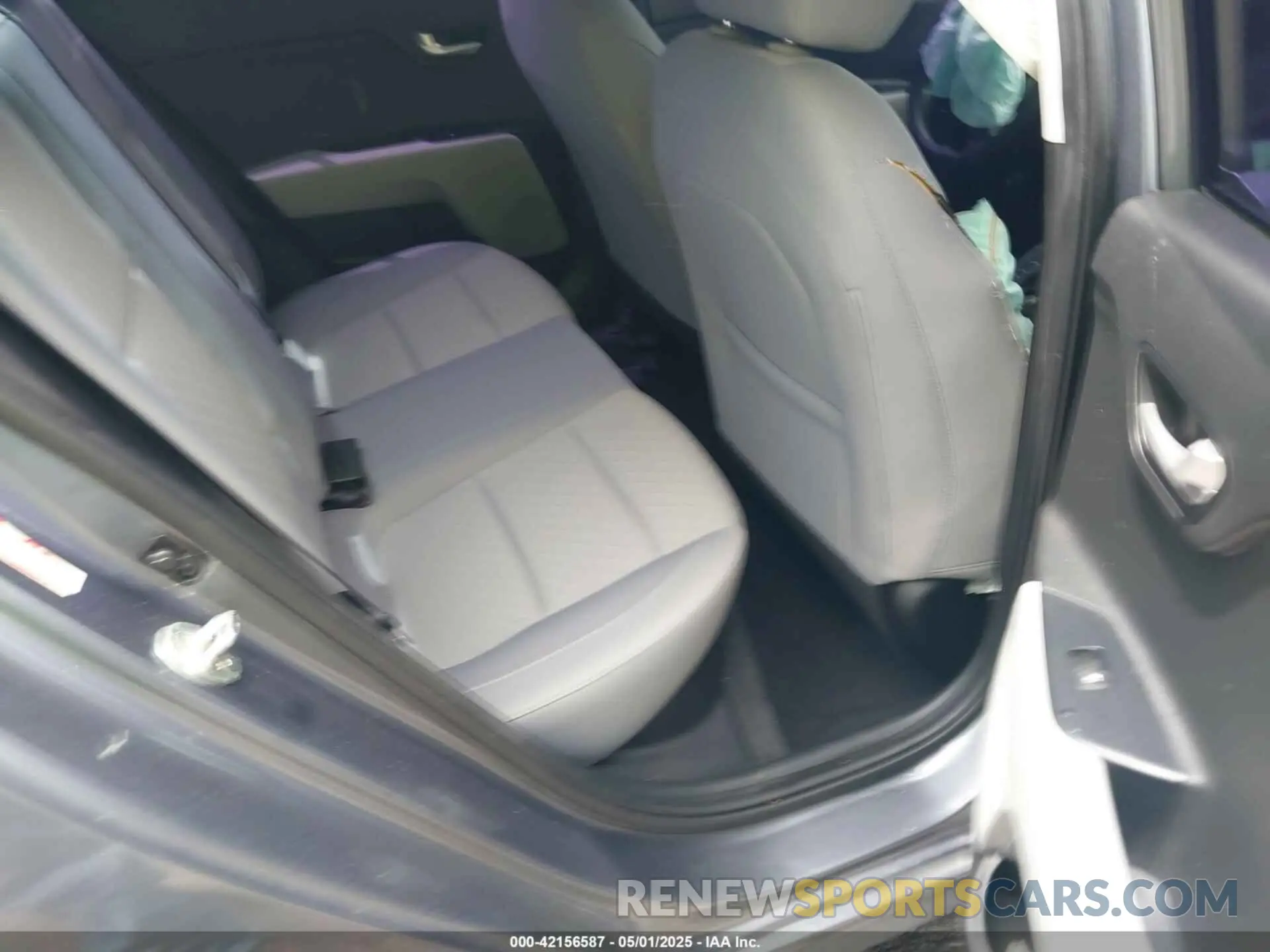 8 Photograph of a damaged car 3KPA24AD1LE262502 KIA RIO 2020