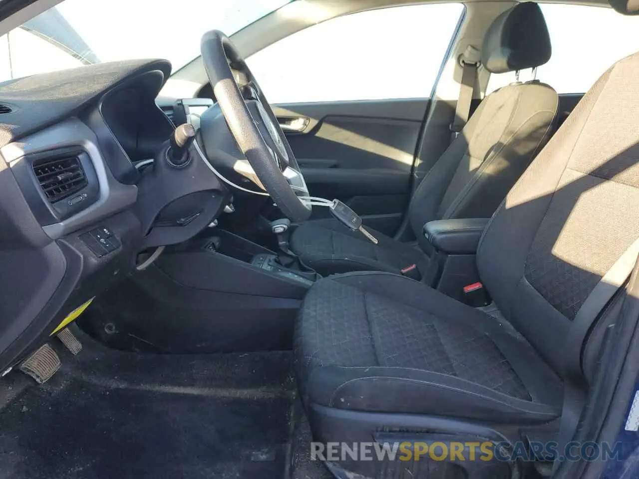 7 Фотография поврежденного автомобиля 3KPA24AD1LE263083 KIA RIO 2020
