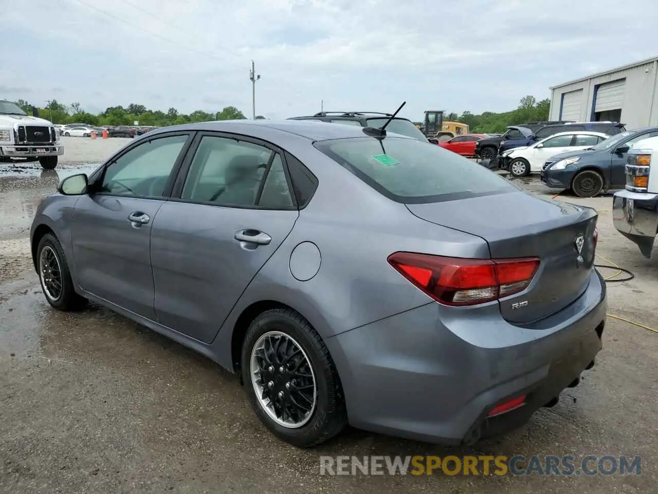 2 Photograph of a damaged car 3KPA24AD1LE312573 KIA RIO 2020