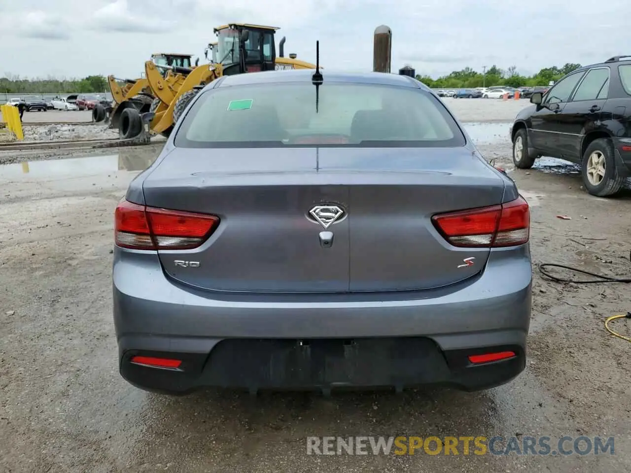 6 Photograph of a damaged car 3KPA24AD1LE312573 KIA RIO 2020
