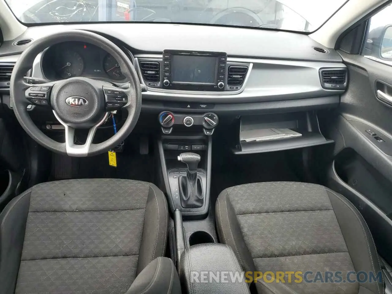 8 Photograph of a damaged car 3KPA24AD1LE312573 KIA RIO 2020