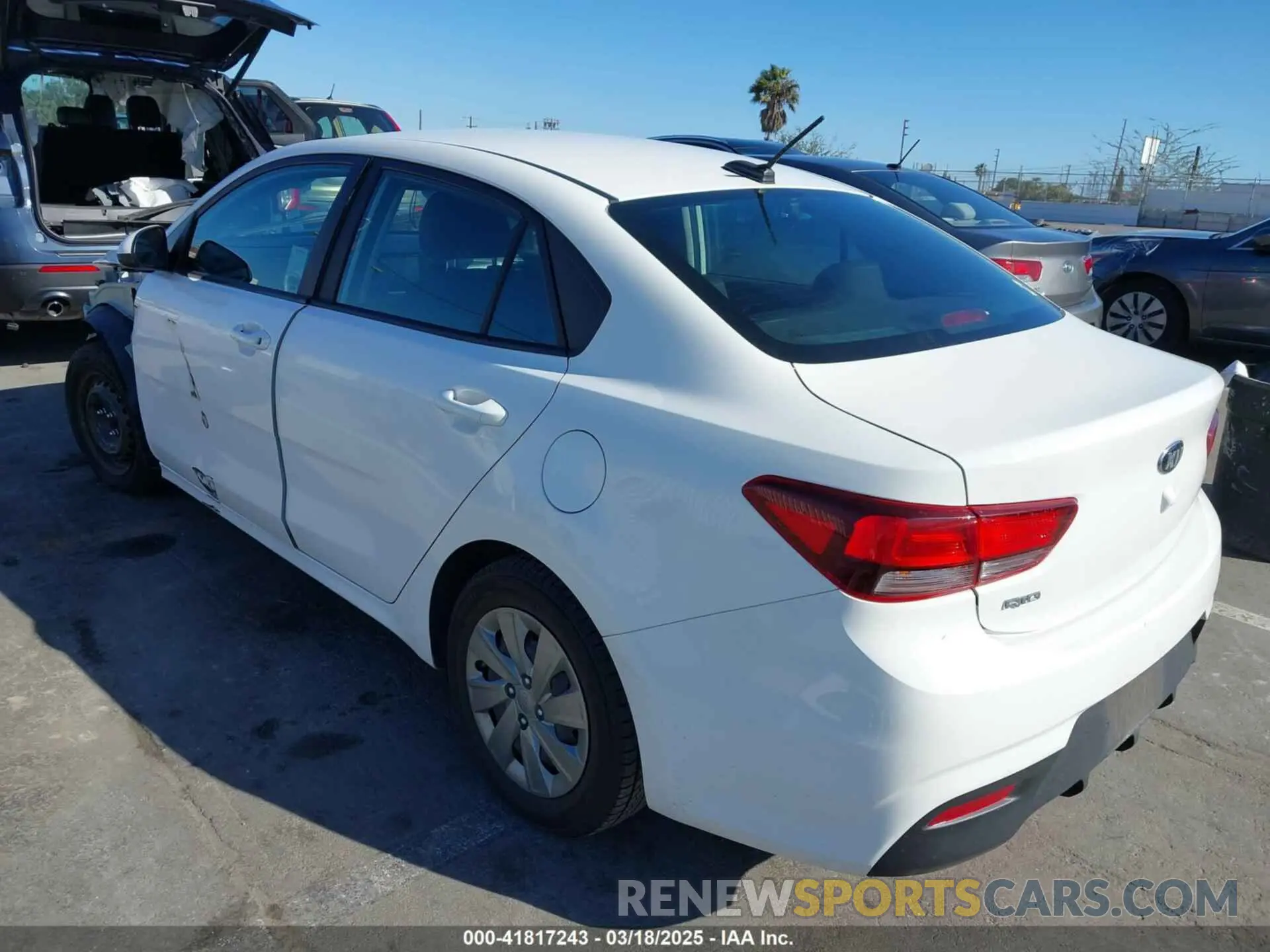 3 Photograph of a damaged car 3KPA24AD1LE313500 KIA RIO 2020