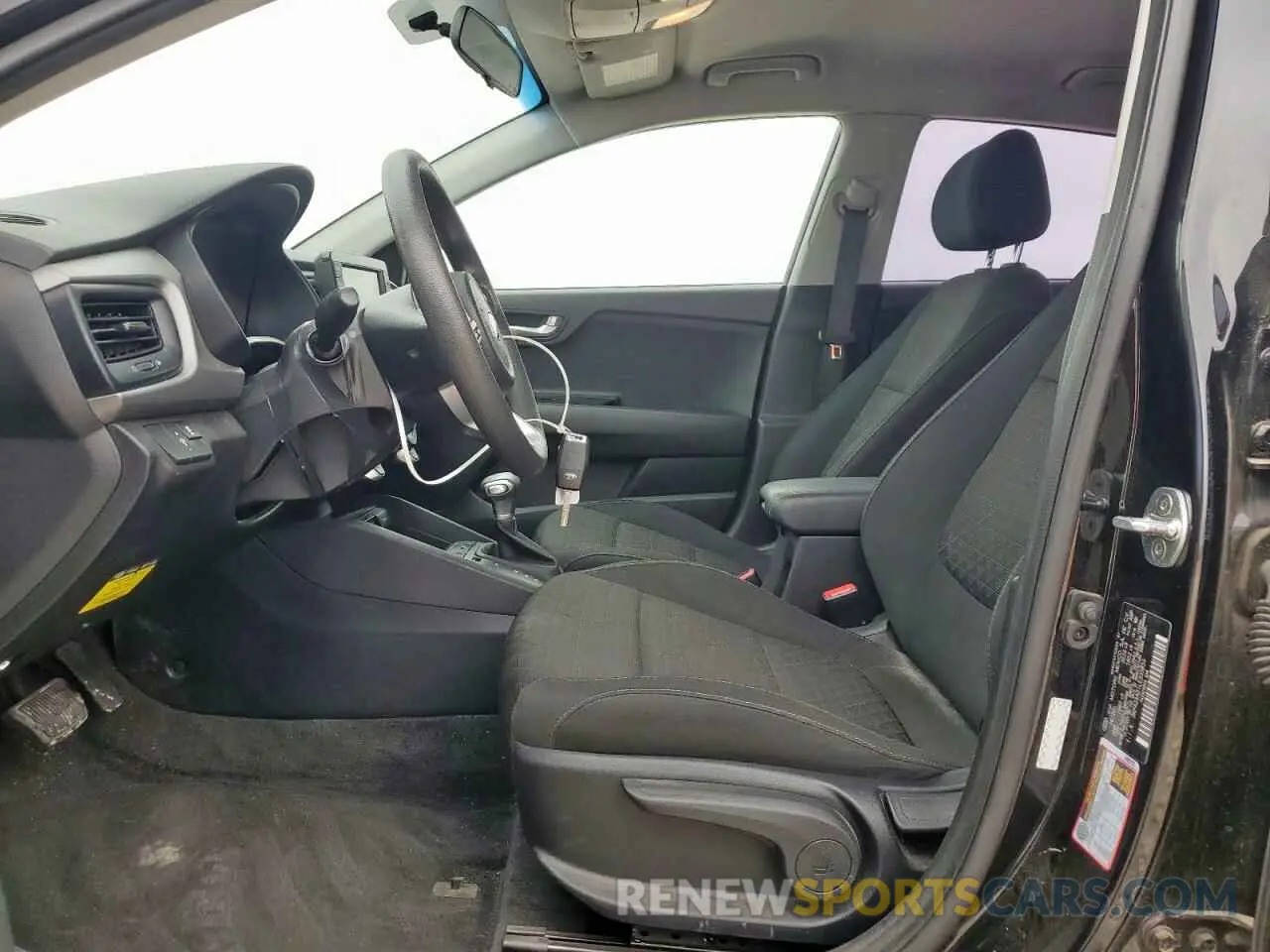 7 Фотография поврежденного автомобиля 3KPA24AD1LE335853 KIA RIO 2020