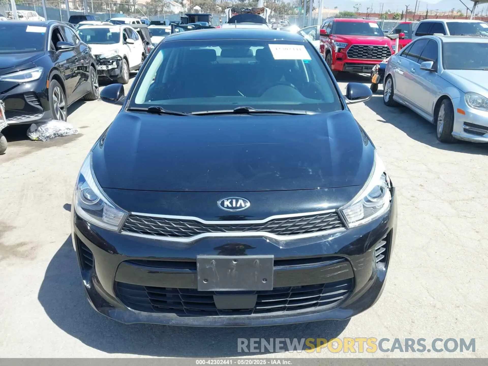 12 Photograph of a damaged car 3KPA24AD1LE336419 KIA RIO 2020
