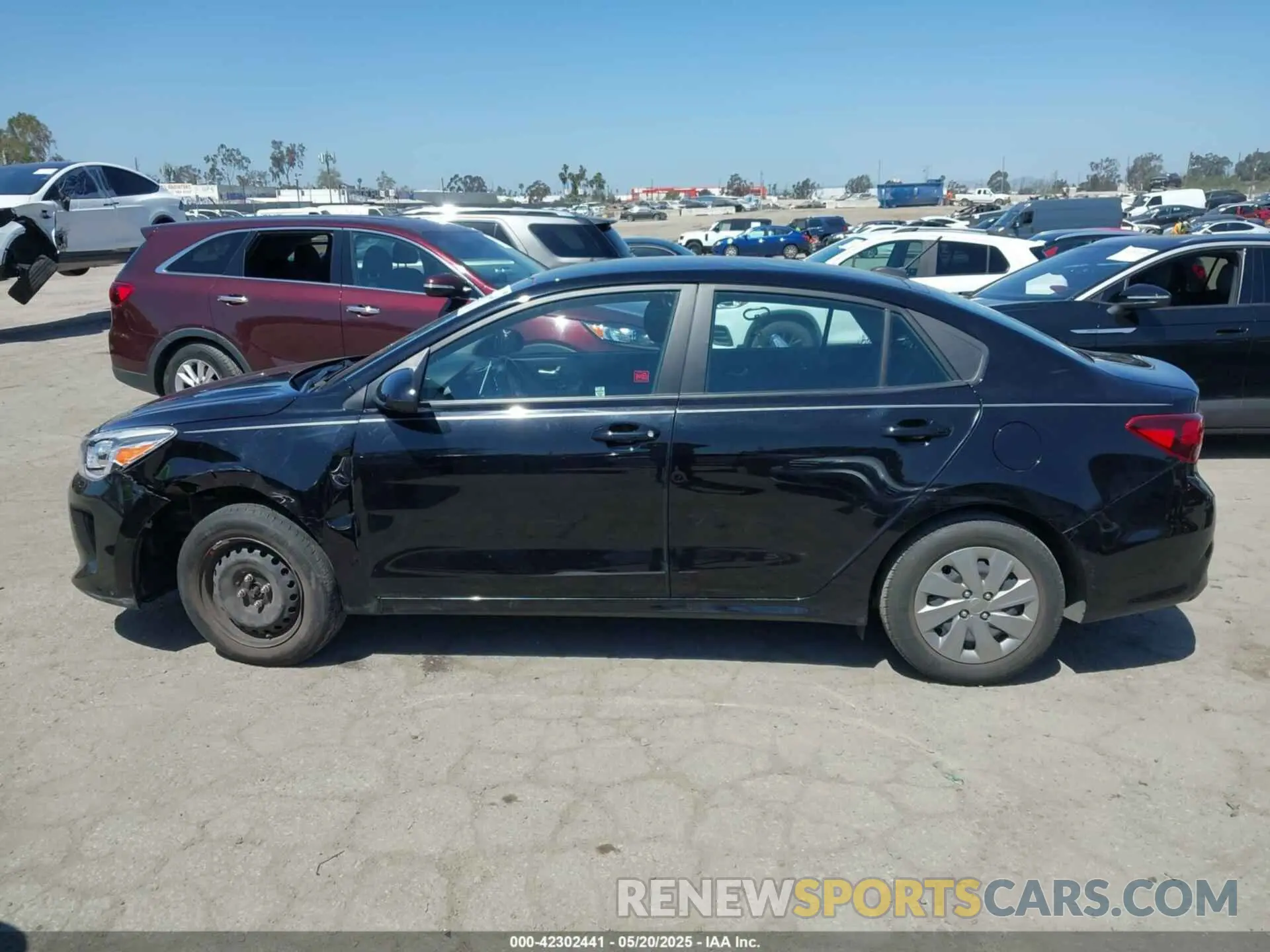 14 Photograph of a damaged car 3KPA24AD1LE336419 KIA RIO 2020