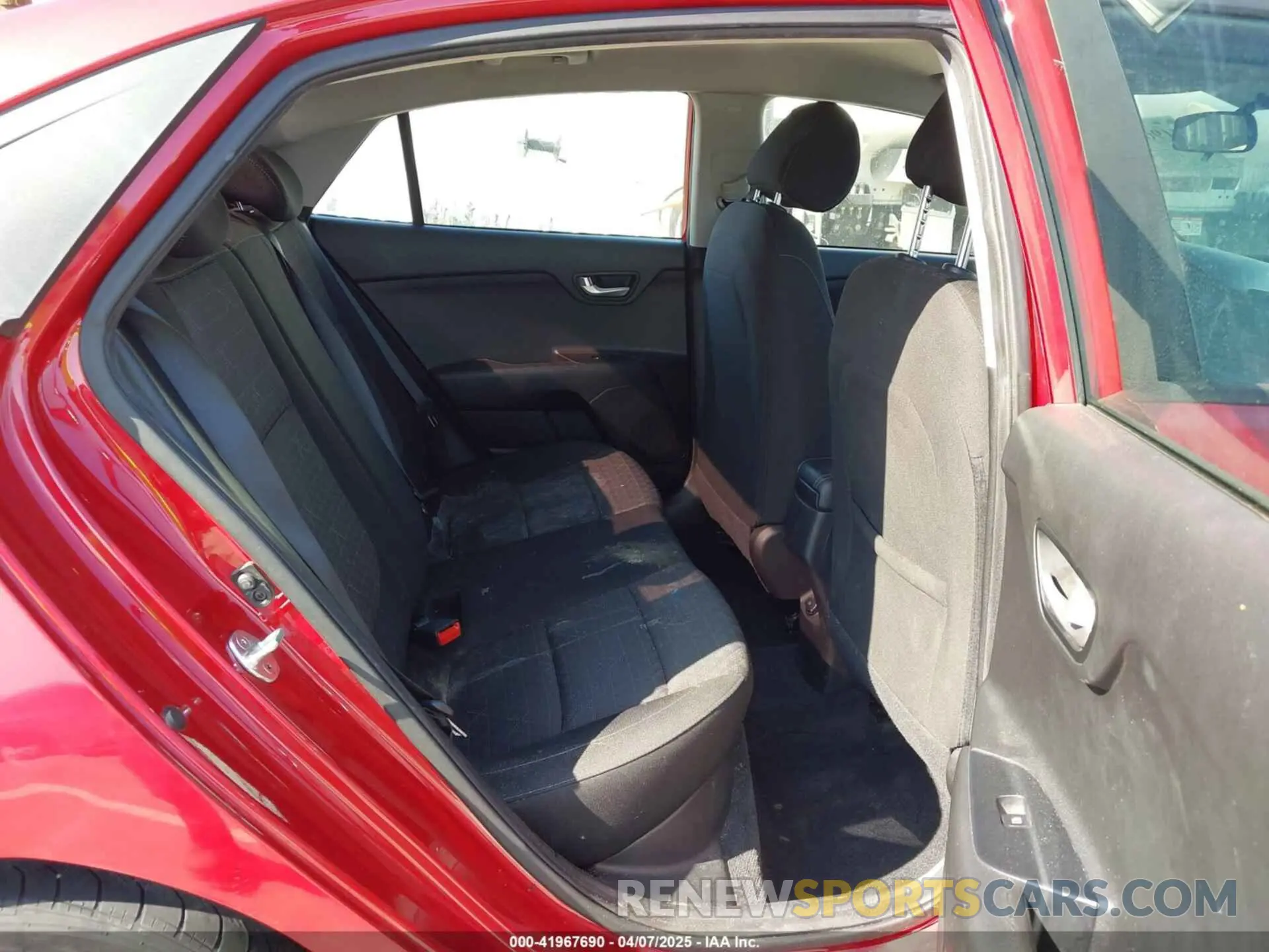 8 Фотография поврежденного автомобиля 3KPA24AD2LE258927 KIA RIO 2020