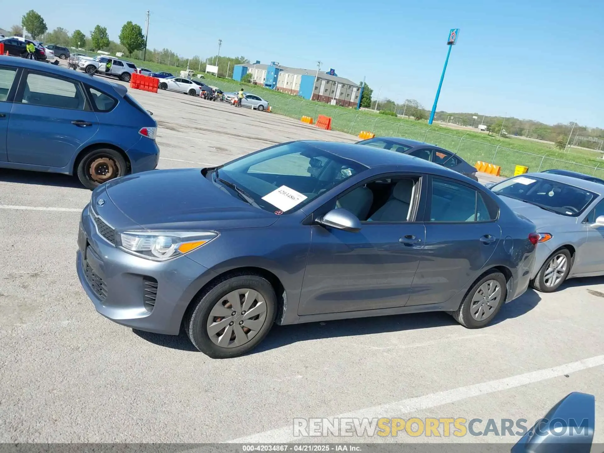 14 Photograph of a damaged car 3KPA24AD3LE288762 KIA RIO 2020