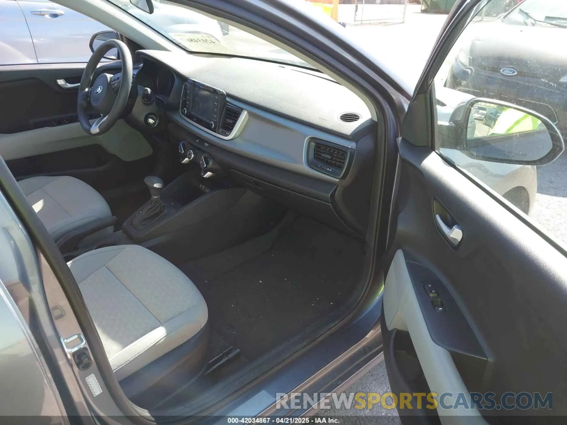 5 Photograph of a damaged car 3KPA24AD3LE288762 KIA RIO 2020