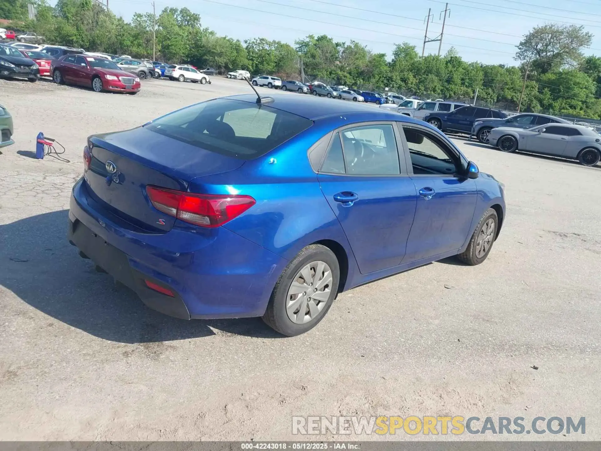 4 Photograph of a damaged car 3KPA24AD3LE295288 KIA RIO 2020