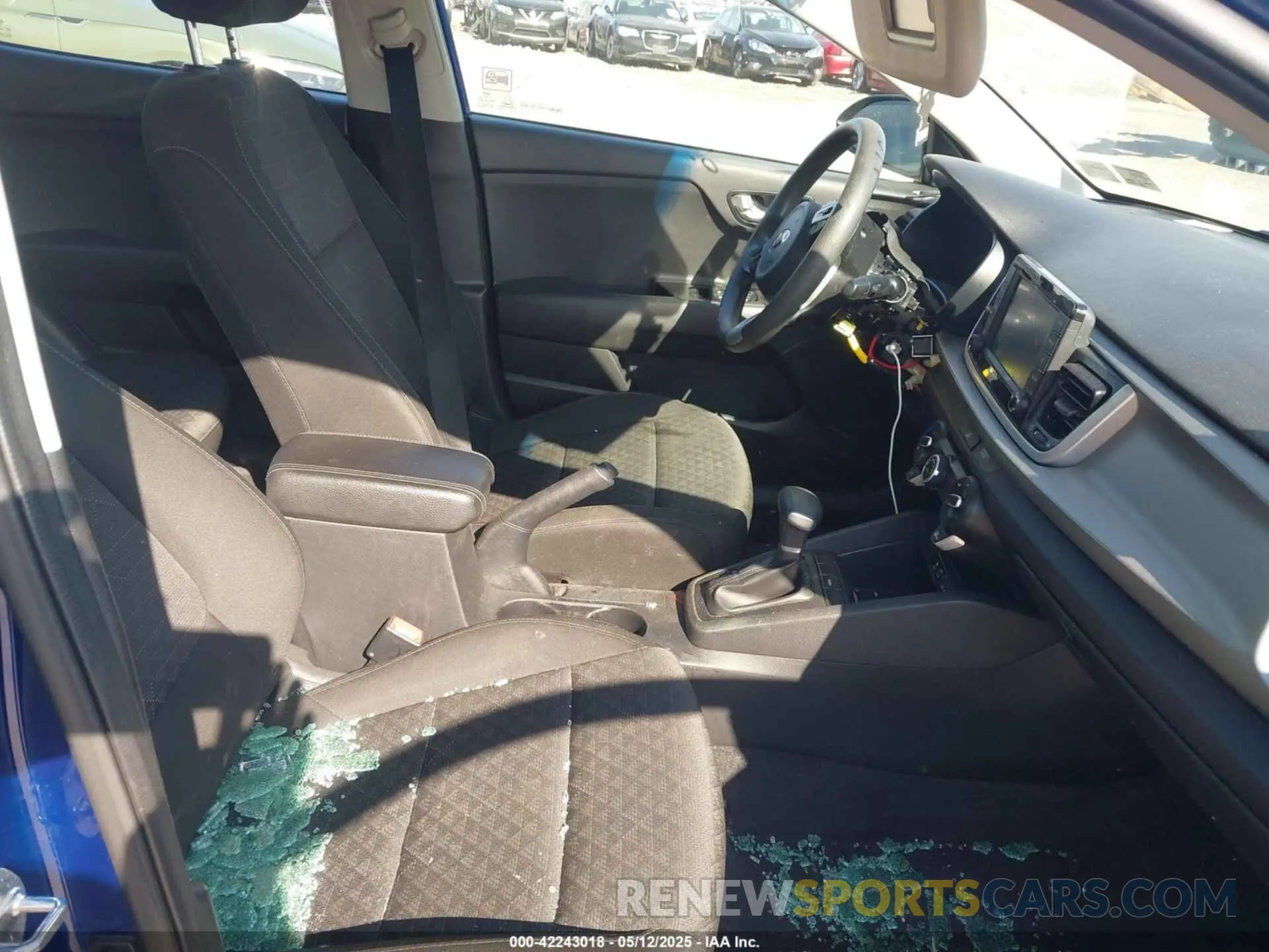 5 Photograph of a damaged car 3KPA24AD3LE295288 KIA RIO 2020