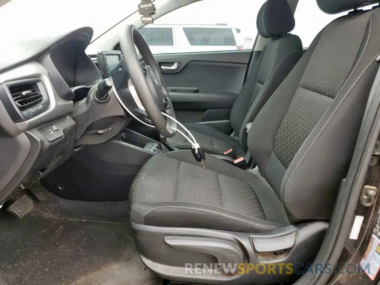 7 Photograph of a damaged car 3KPA24AD3LE337281 KIA RIO 2020