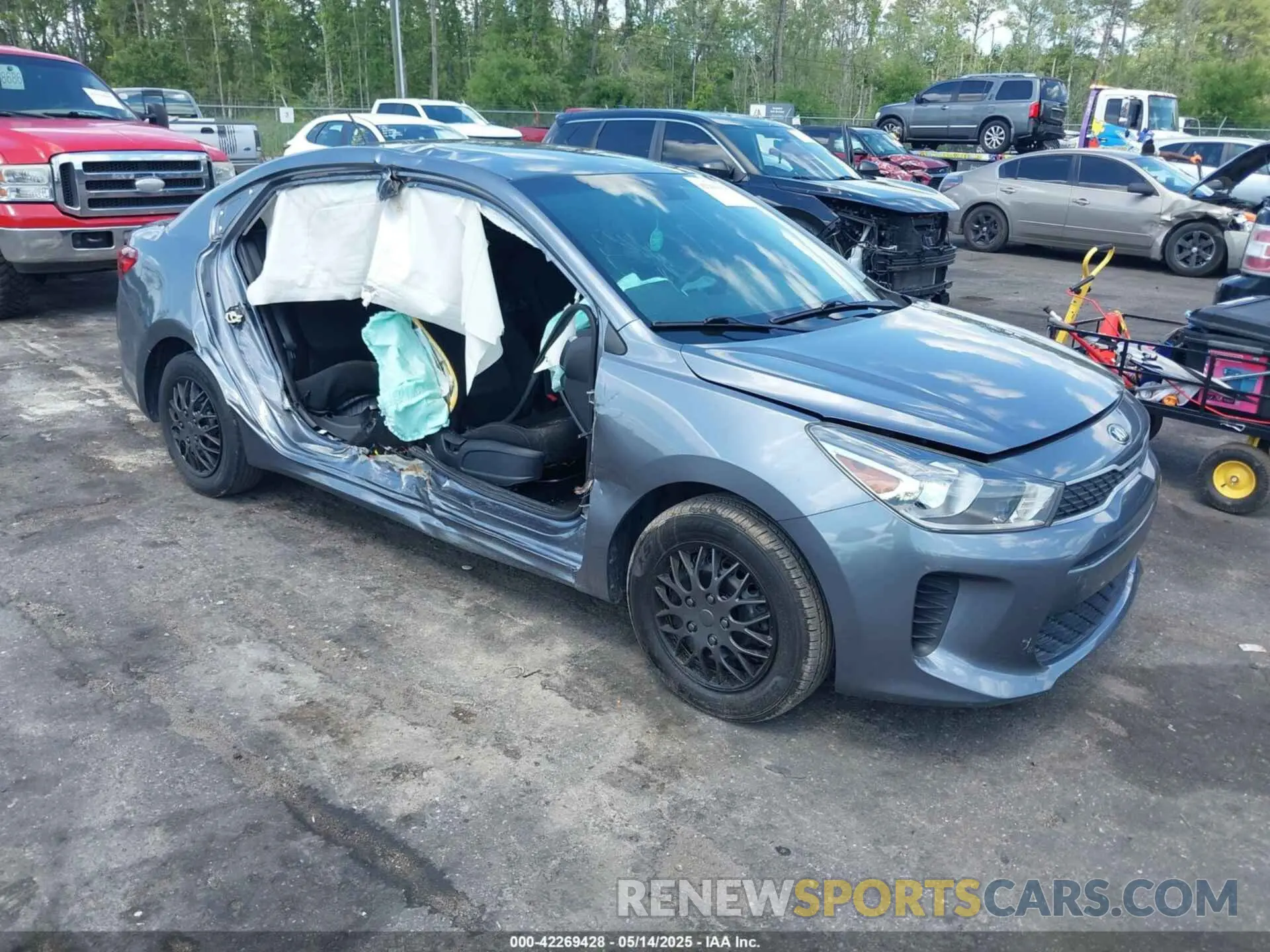 1 Фотография поврежденного автомобиля 3KPA24AD4LE284848 KIA RIO 2020