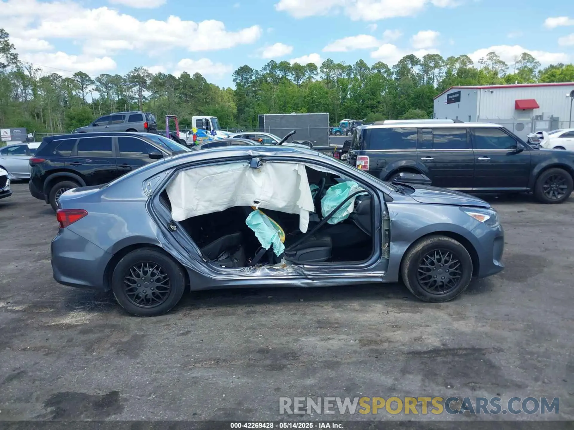 13 Фотография поврежденного автомобиля 3KPA24AD4LE284848 KIA RIO 2020