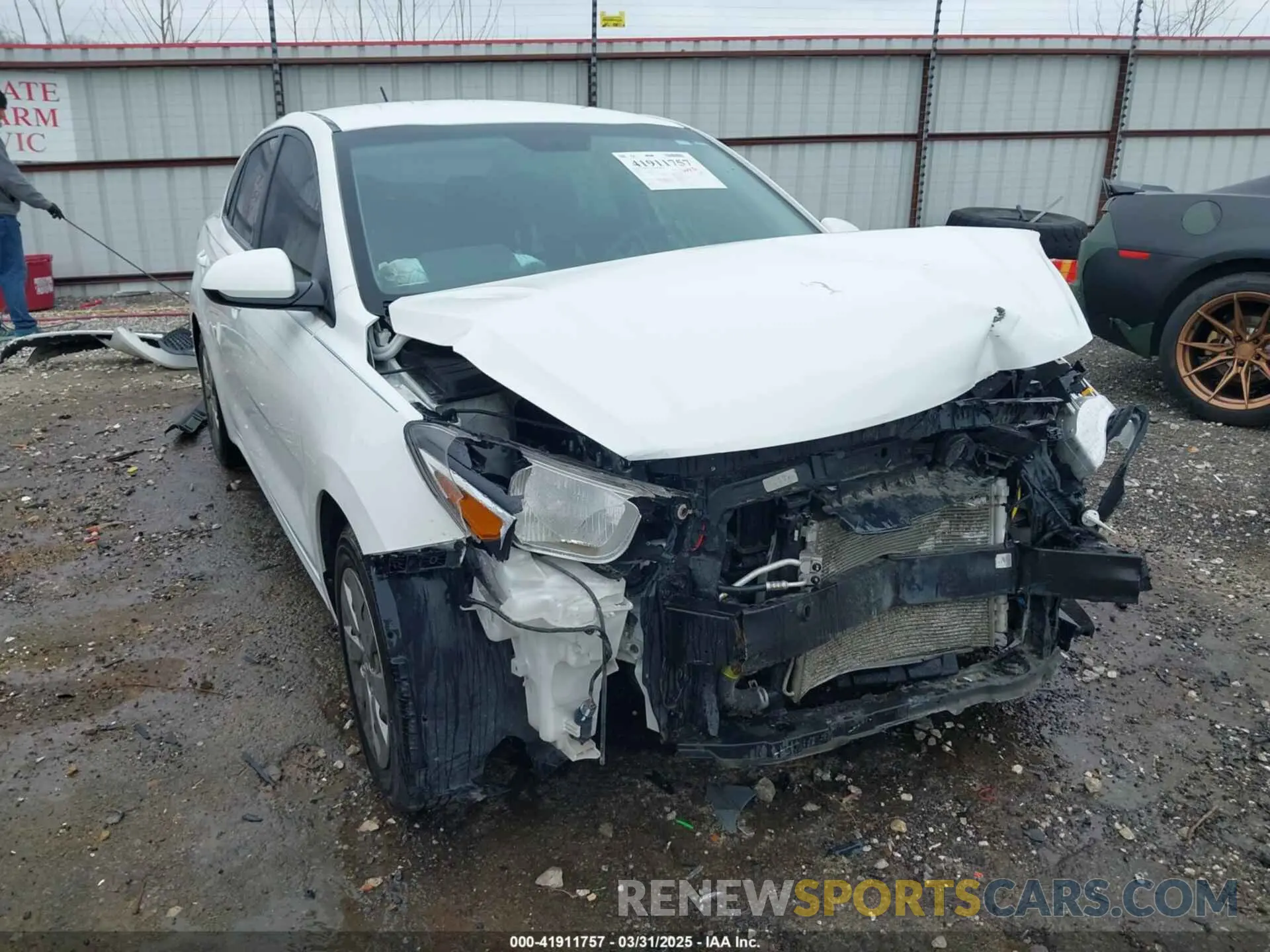 1 Photograph of a damaged car 3KPA24AD4LE322224 KIA RIO 2020