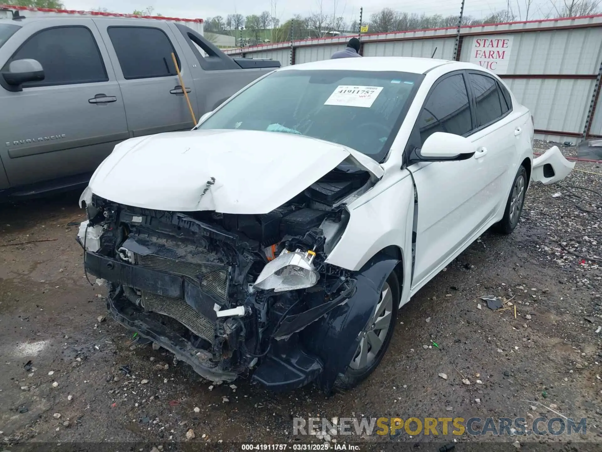 2 Photograph of a damaged car 3KPA24AD4LE322224 KIA RIO 2020