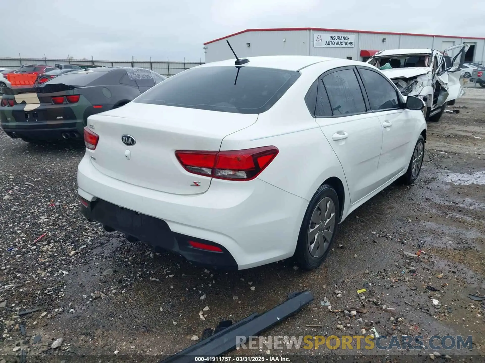 4 Photograph of a damaged car 3KPA24AD4LE322224 KIA RIO 2020