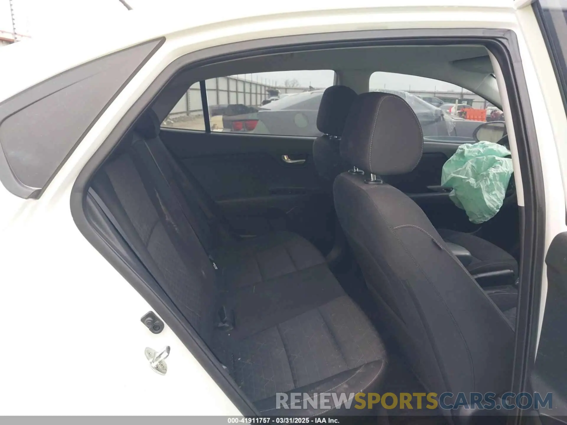 8 Photograph of a damaged car 3KPA24AD4LE322224 KIA RIO 2020