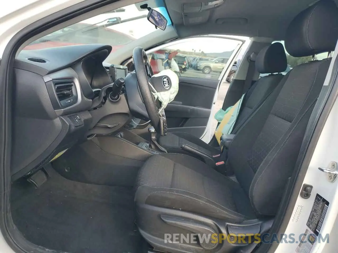 7 Photograph of a damaged car 3KPA24AD4LE333269 KIA RIO 2020