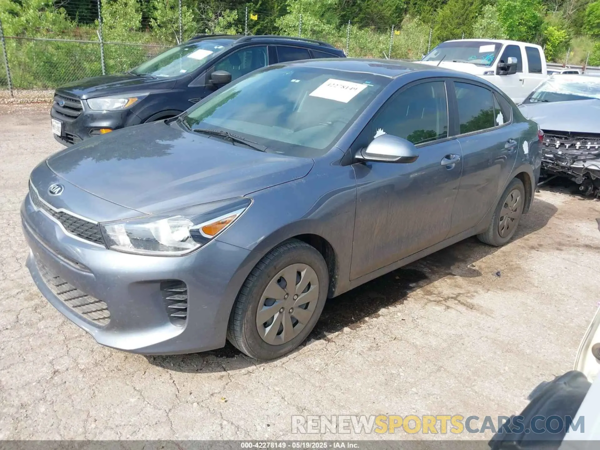 2 Photograph of a damaged car 3KPA24AD4LE333708 KIA RIO 2020