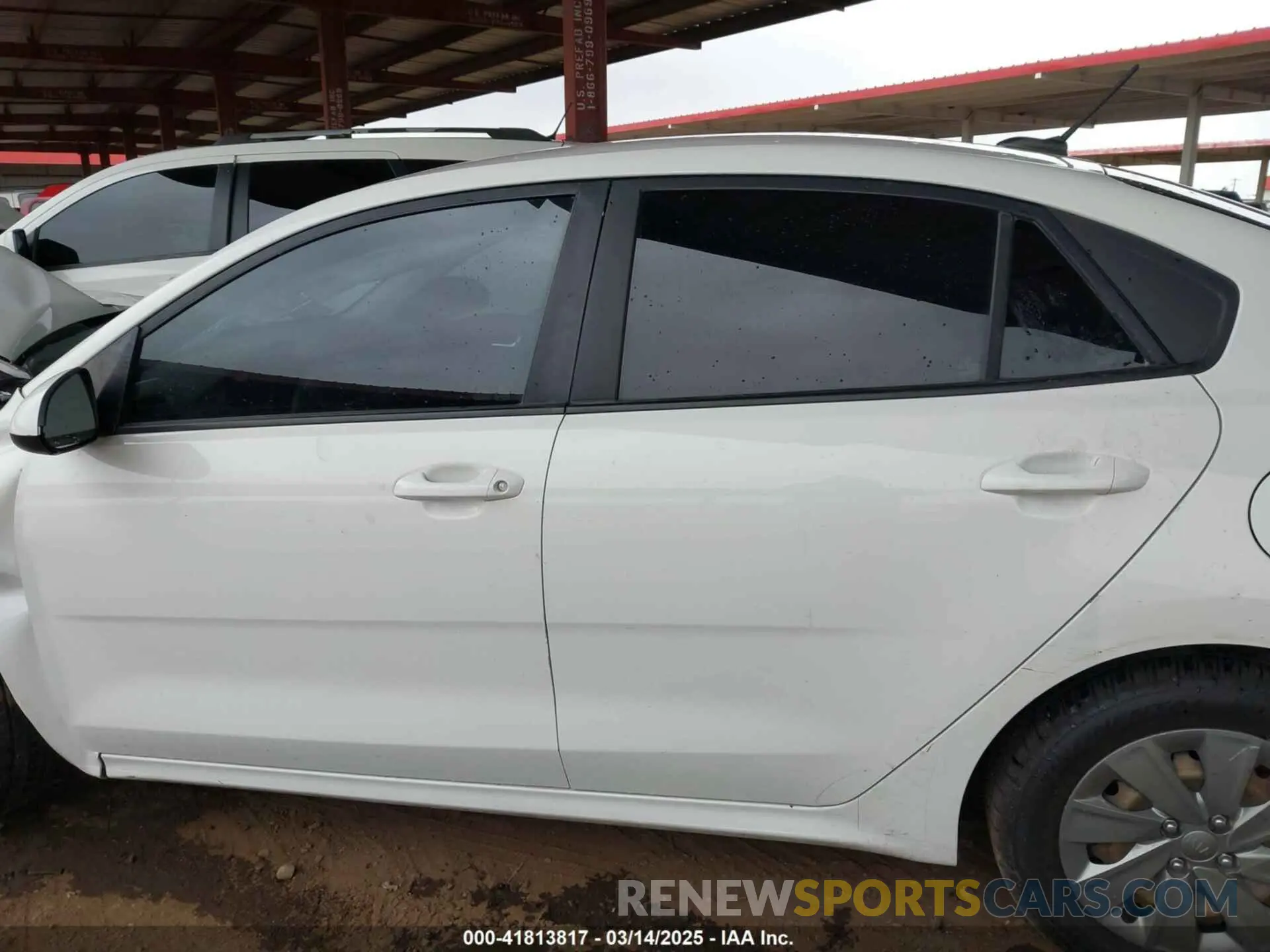 15 Photograph of a damaged car 3KPA24AD4LE334504 KIA RIO 2020