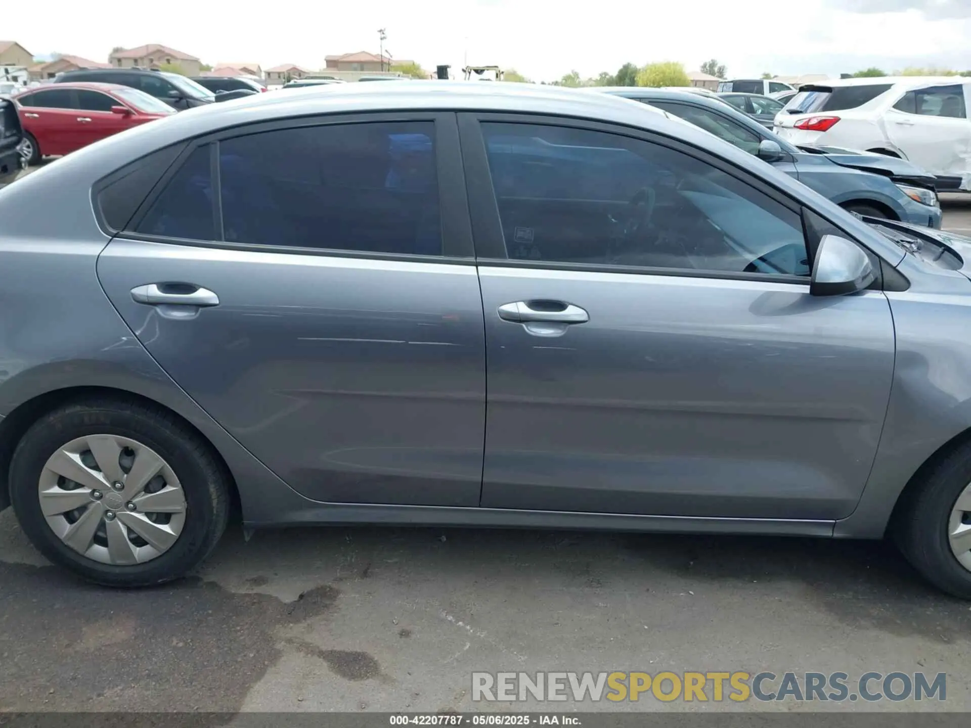 13 Photograph of a damaged car 3KPA24AD6LE336108 KIA RIO 2020