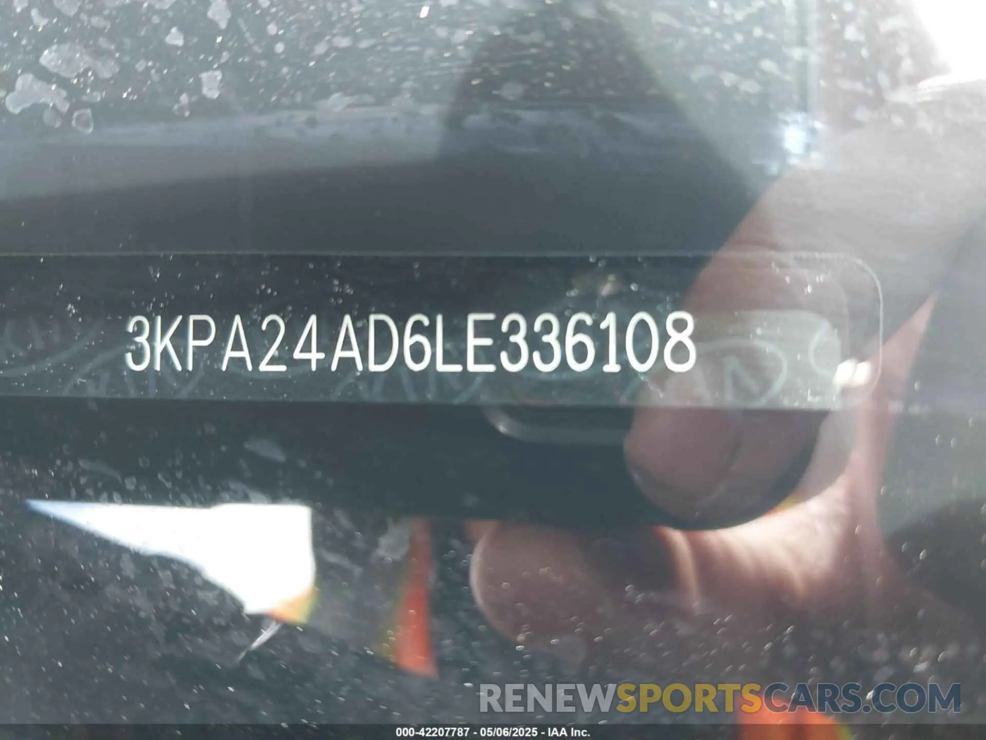 9 Photograph of a damaged car 3KPA24AD6LE336108 KIA RIO 2020