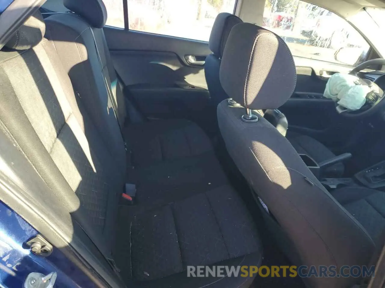 10 Photograph of a damaged car 3KPA24AD7LE282625 KIA RIO 2020