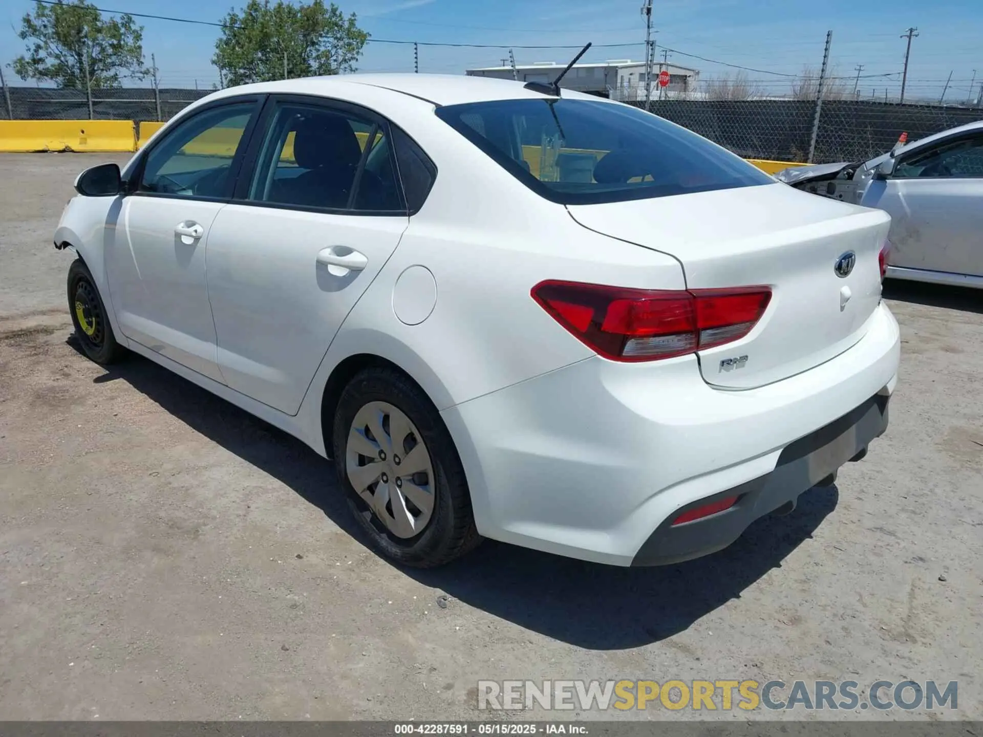 3 Photograph of a damaged car 3KPA24AD7LE292667 KIA RIO 2020