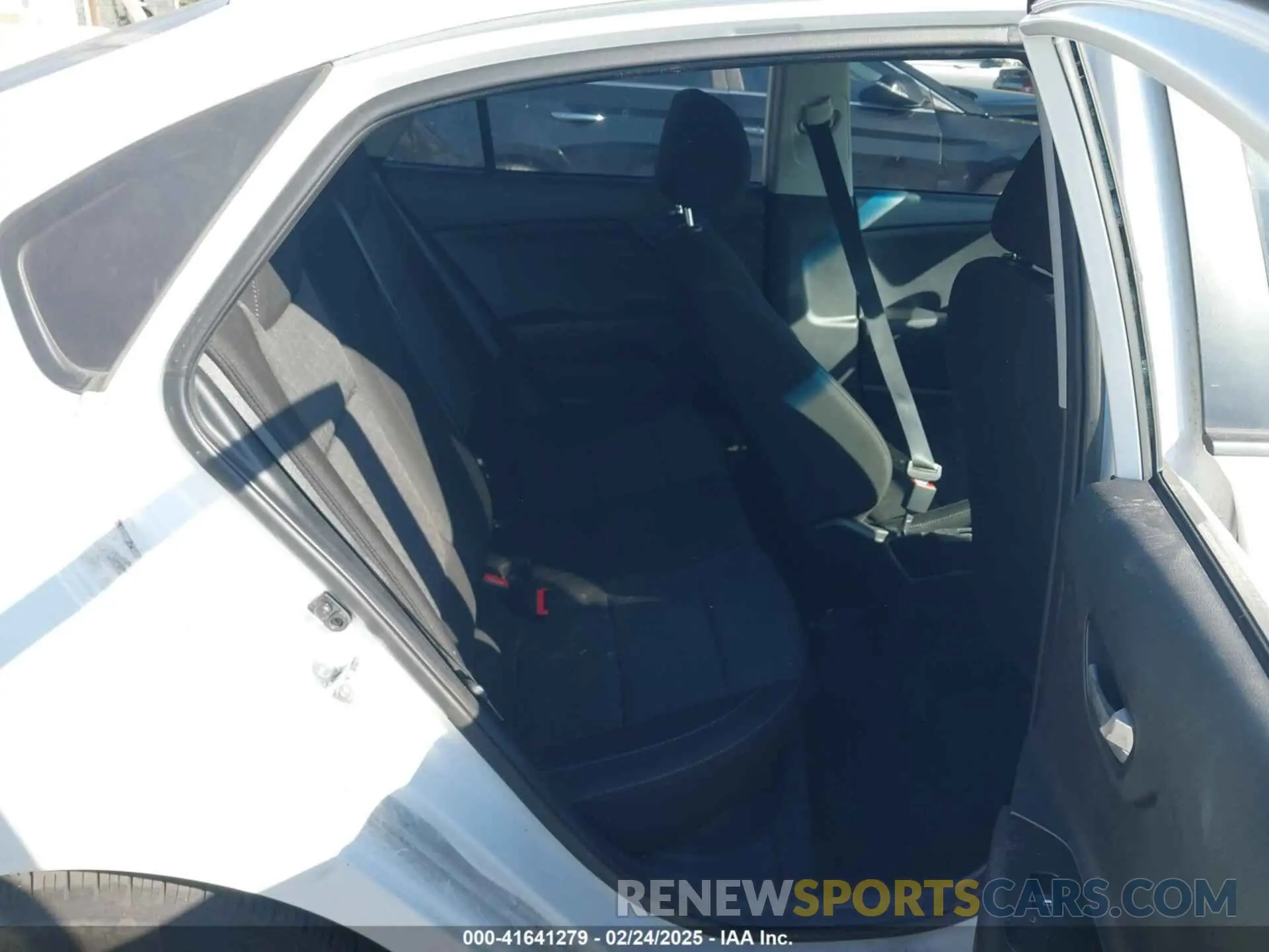 8 Фотография поврежденного автомобиля 3KPA24AD7LE297805 KIA RIO 2020