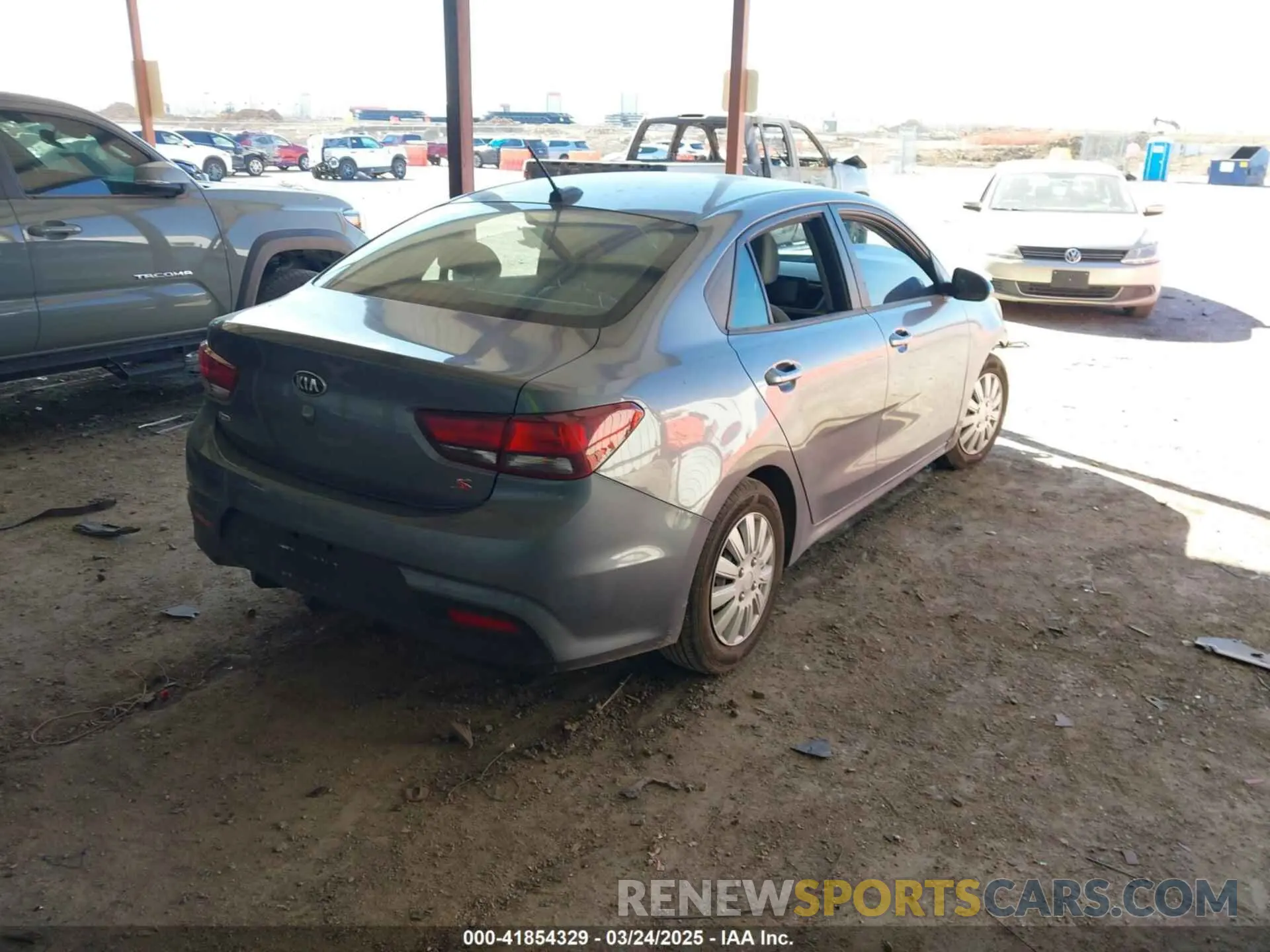 4 Фотография поврежденного автомобиля 3KPA24AD7LE346730 KIA RIO 2020