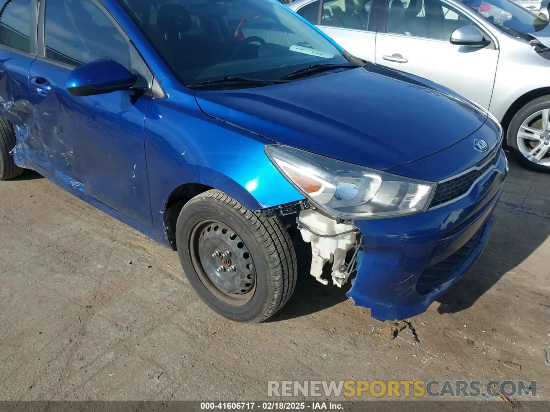 18 Photograph of a damaged car 3KPA24AD7LE349076 KIA RIO 2020