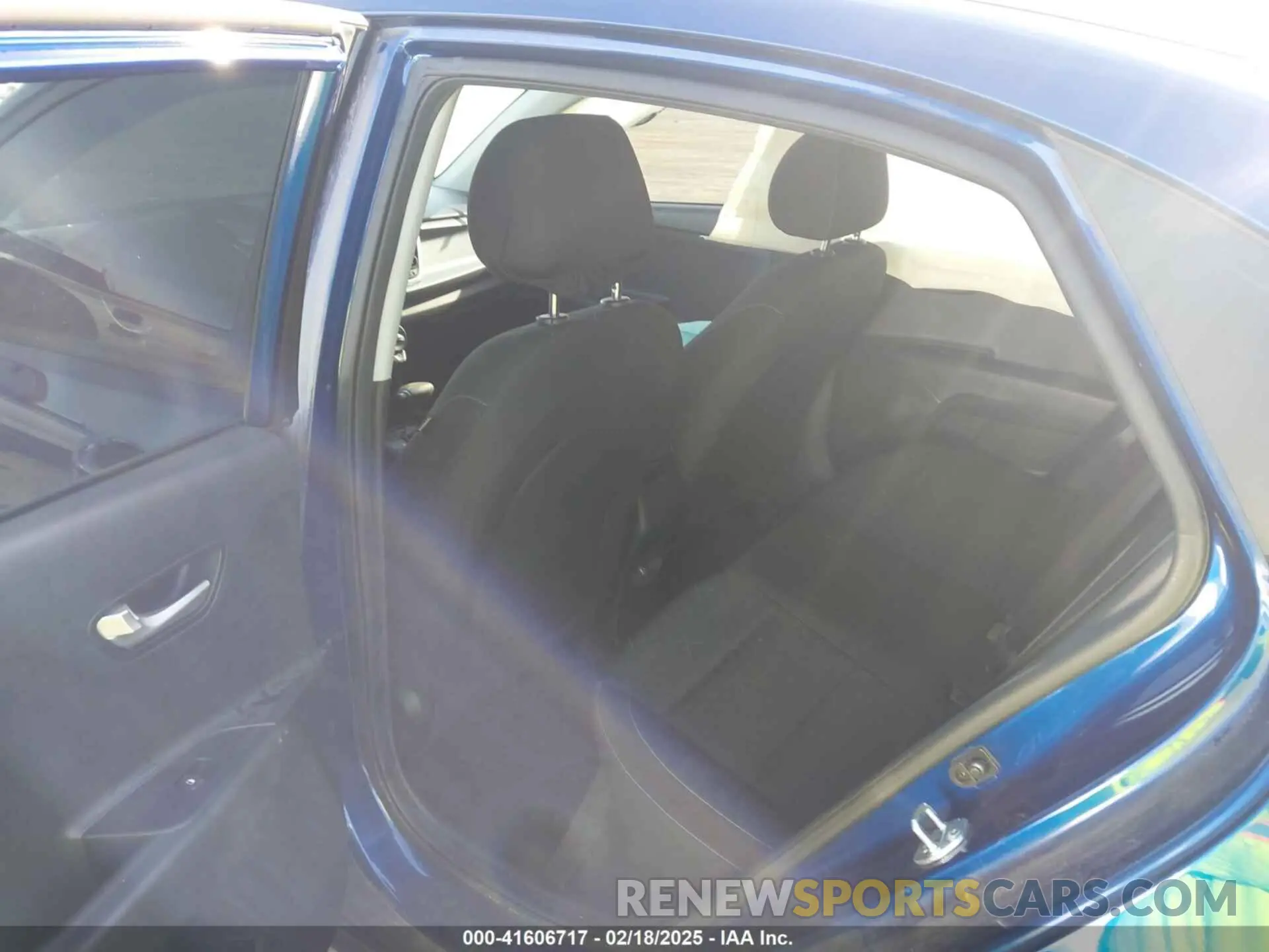 8 Photograph of a damaged car 3KPA24AD7LE349076 KIA RIO 2020