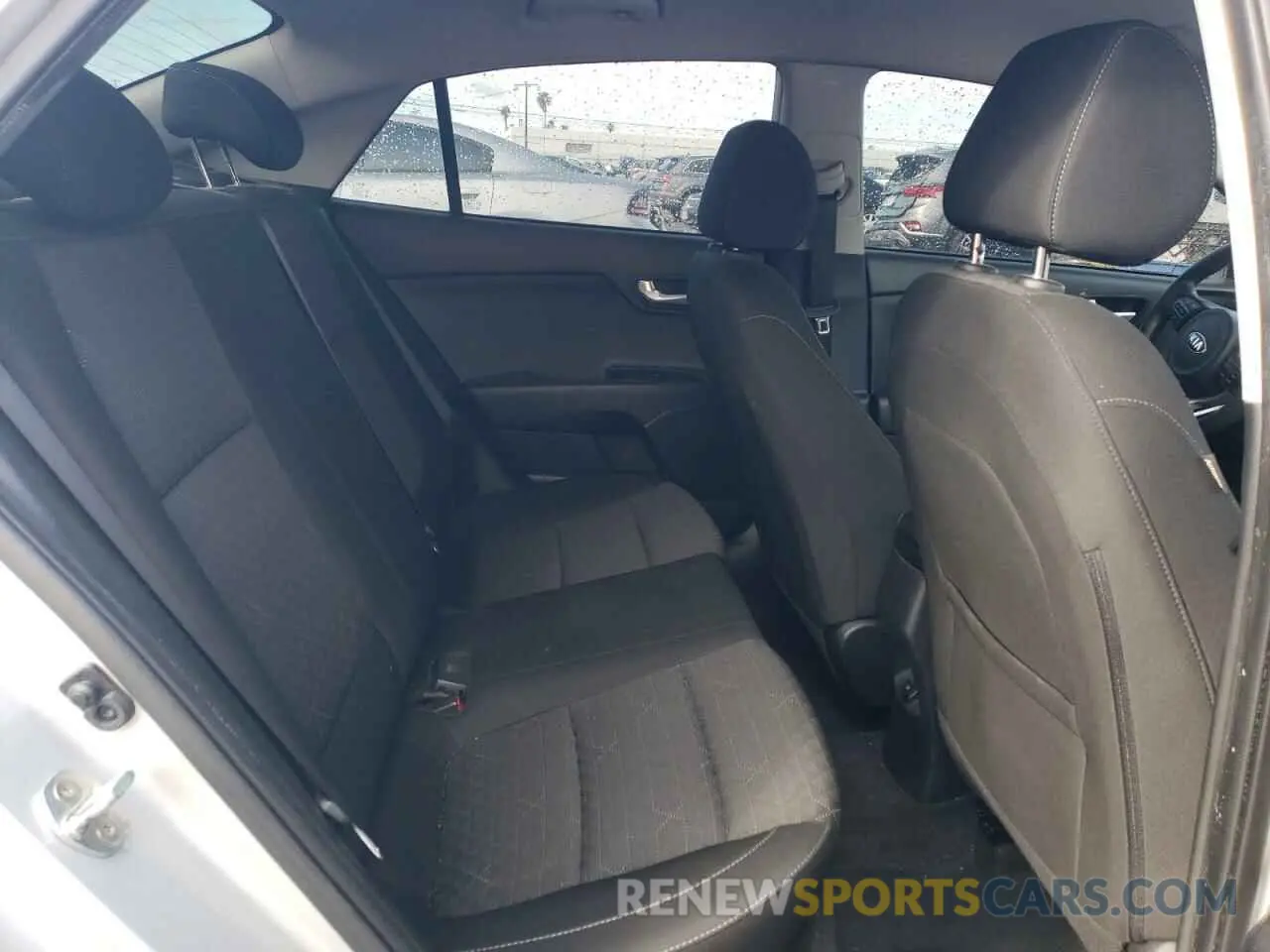 10 Фотография поврежденного автомобиля 3KPA24AD8LE297375 KIA RIO 2020